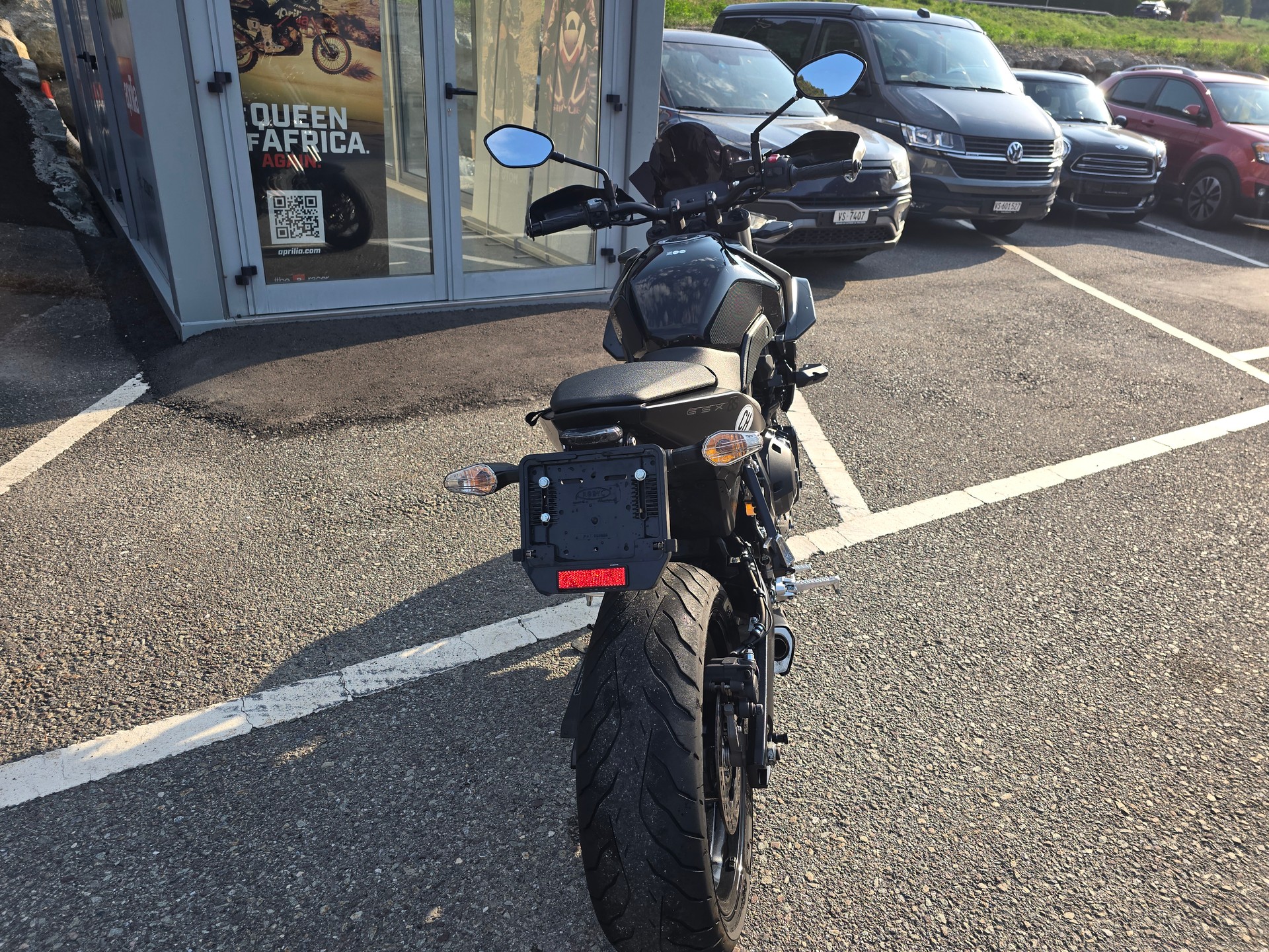SUZUKI GSX 8 S-image-4