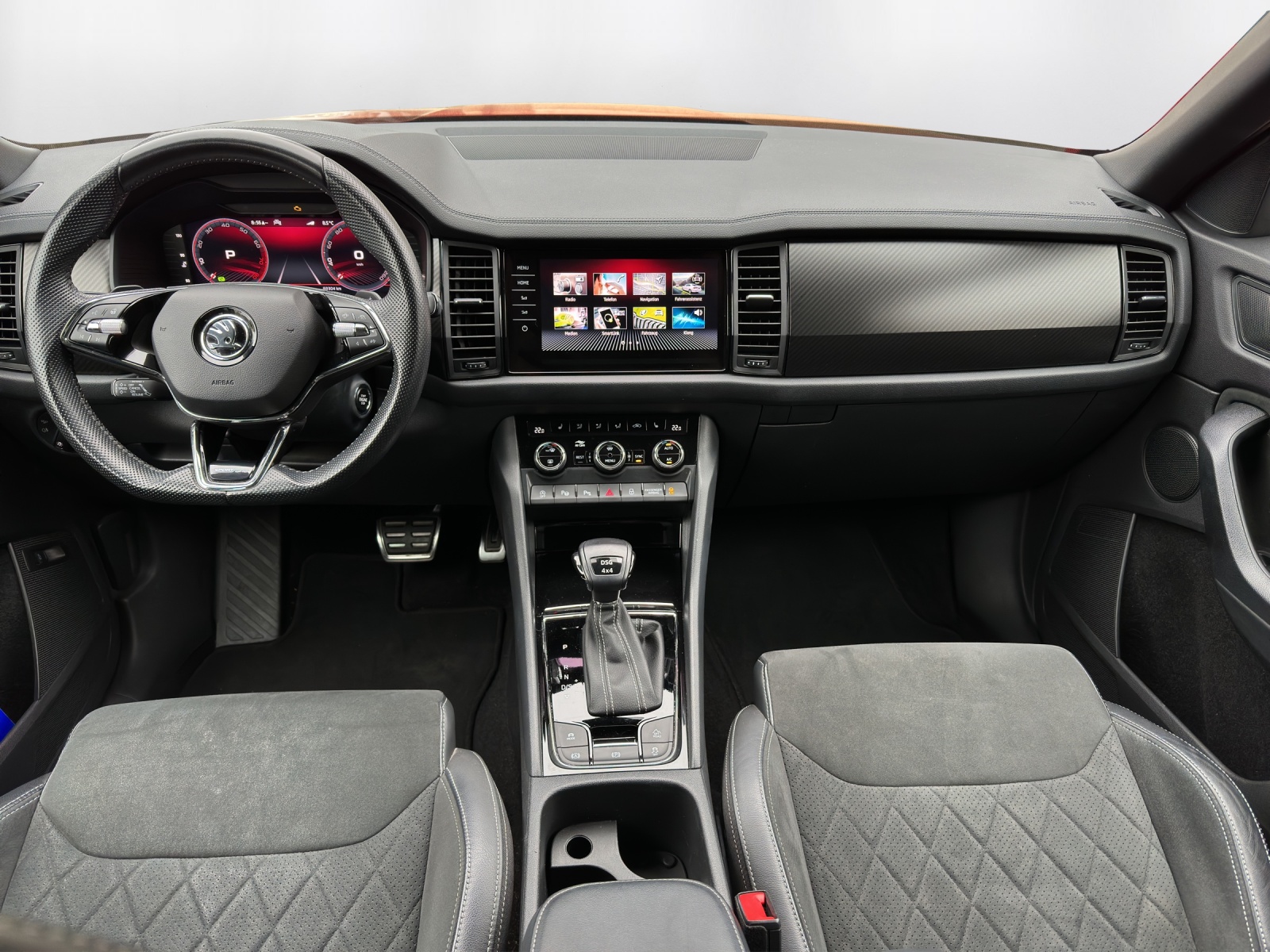 SKODA Kodiaq 2.0 TSI 4x4 SportLine-image-6