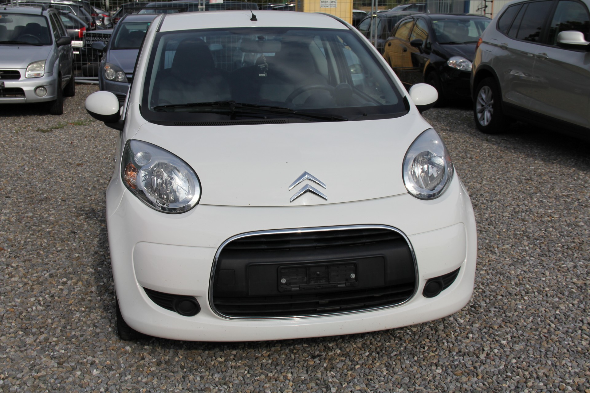 CITROEN C1 1.0i Essentiel (X)-showroom-element-1