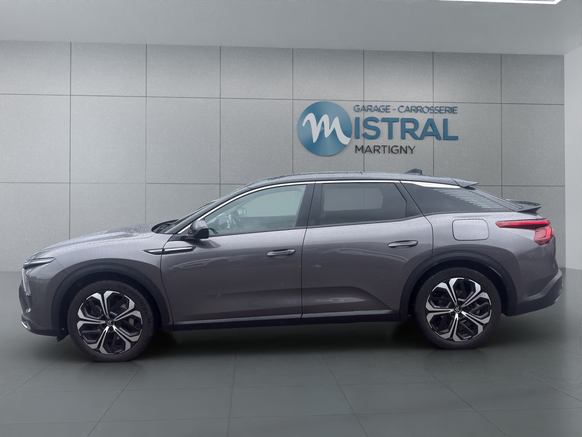 CITROEN C5 X 1.6 Plug-in Hybrid Shine Pack-showroom-element-1