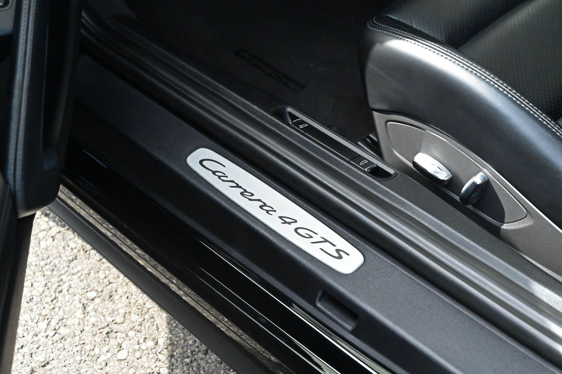 PORSCHE 911 Carrera 4 GTS PDK-image-26