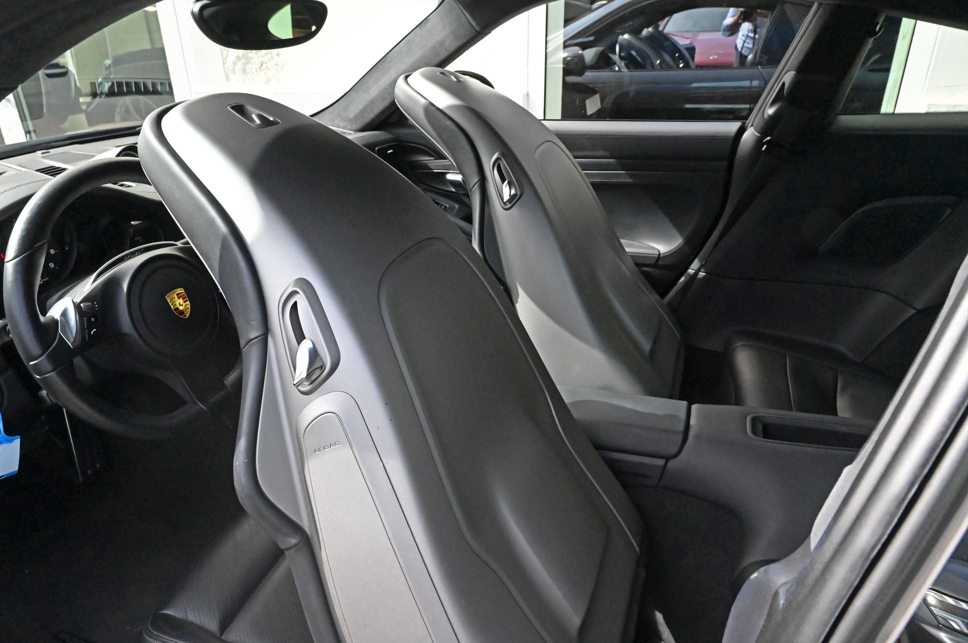 PORSCHE 911 Carrera 4 GTS PDK-image-17