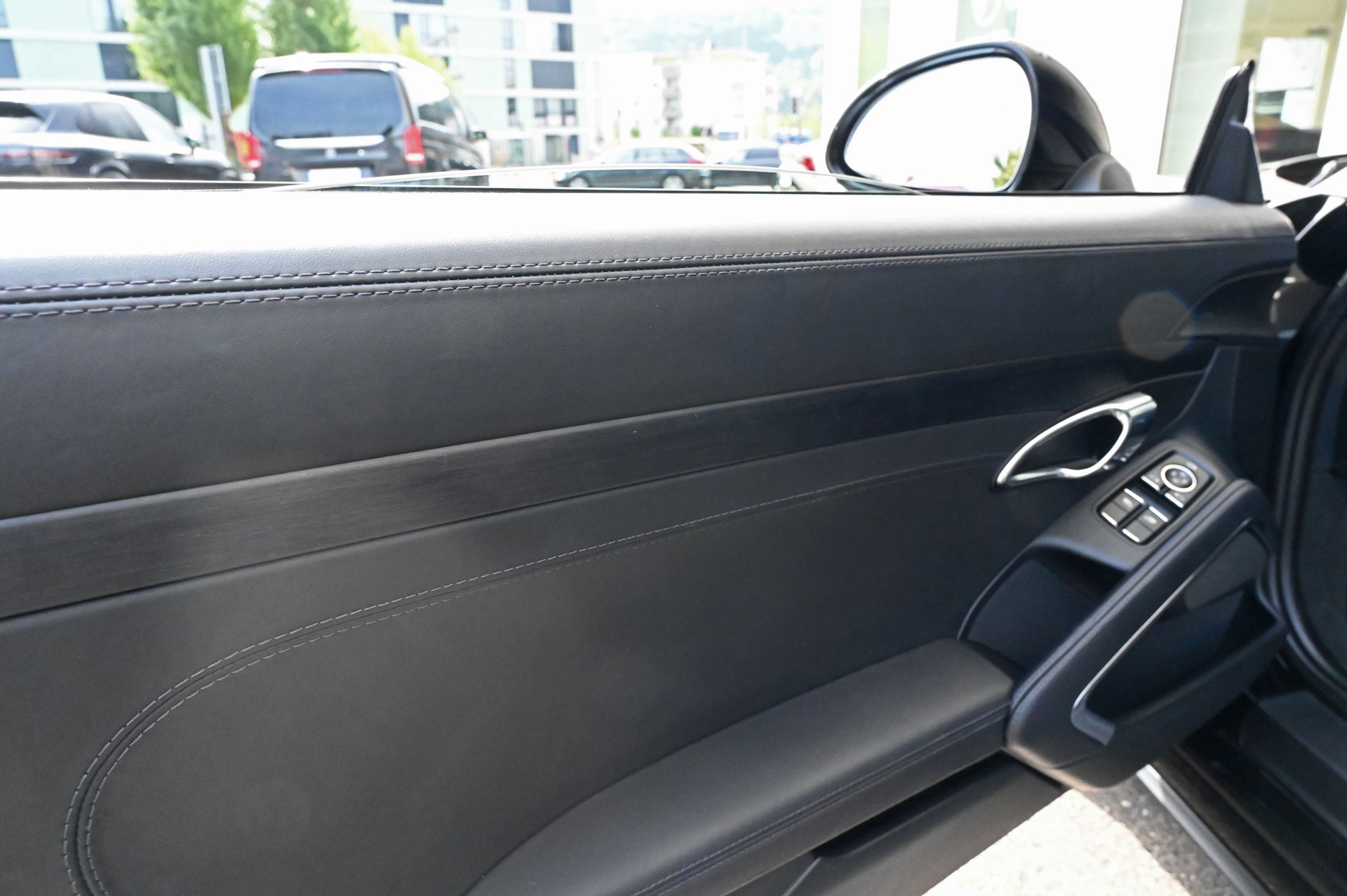 PORSCHE 911 Carrera 4 GTS PDK-image-14