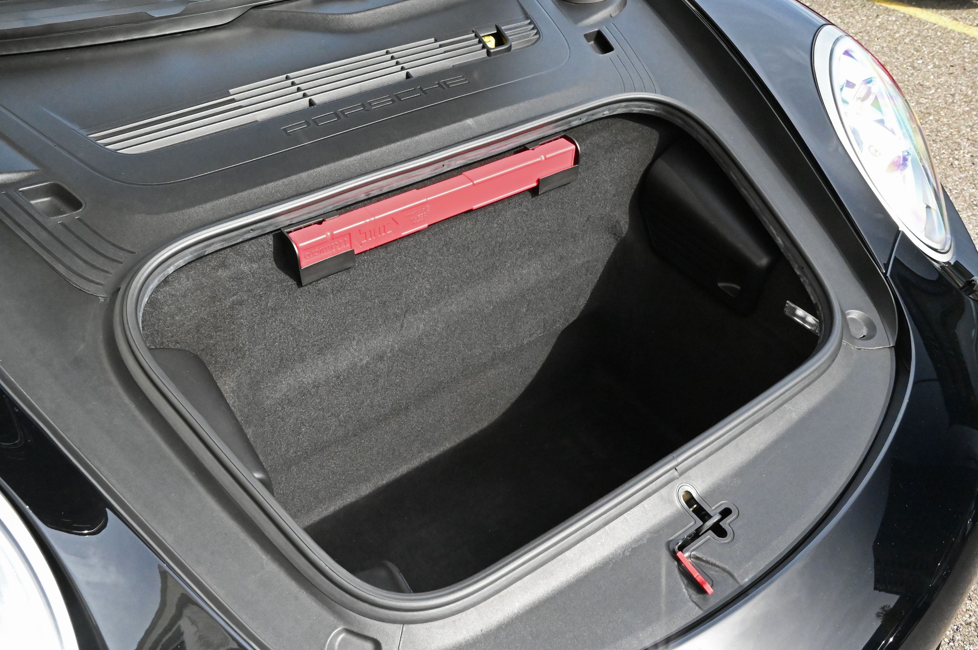 PORSCHE 911 Carrera 4 GTS PDK-image-28