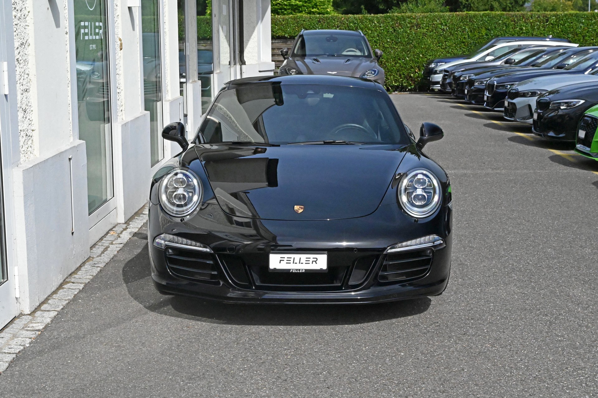 PORSCHE 911 Carrera 4 GTS PDK-showroom-element-2
