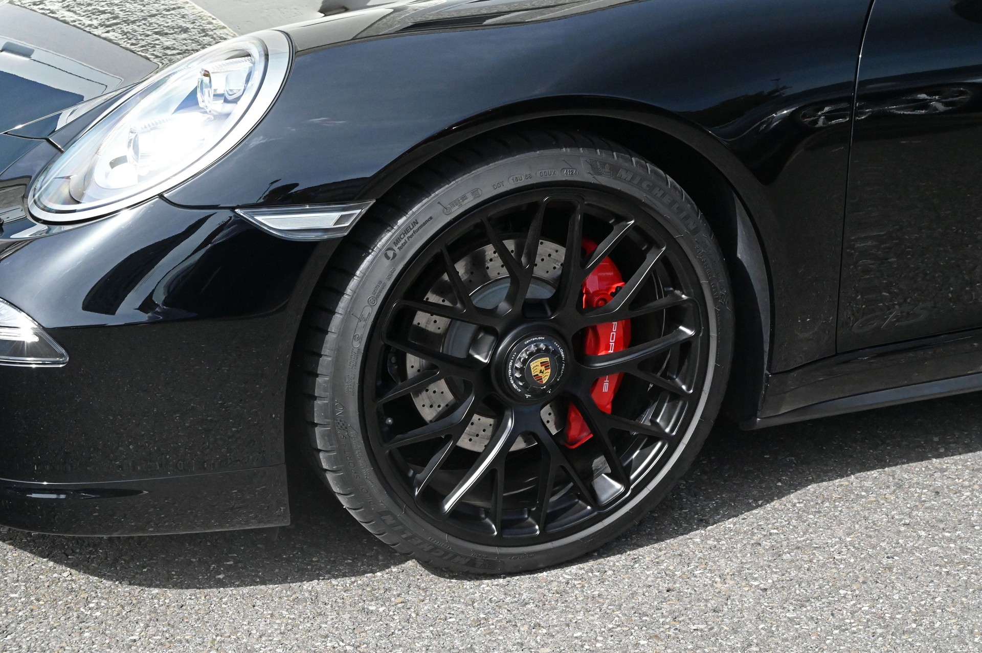 PORSCHE 911 Carrera 4 GTS PDK-image-4