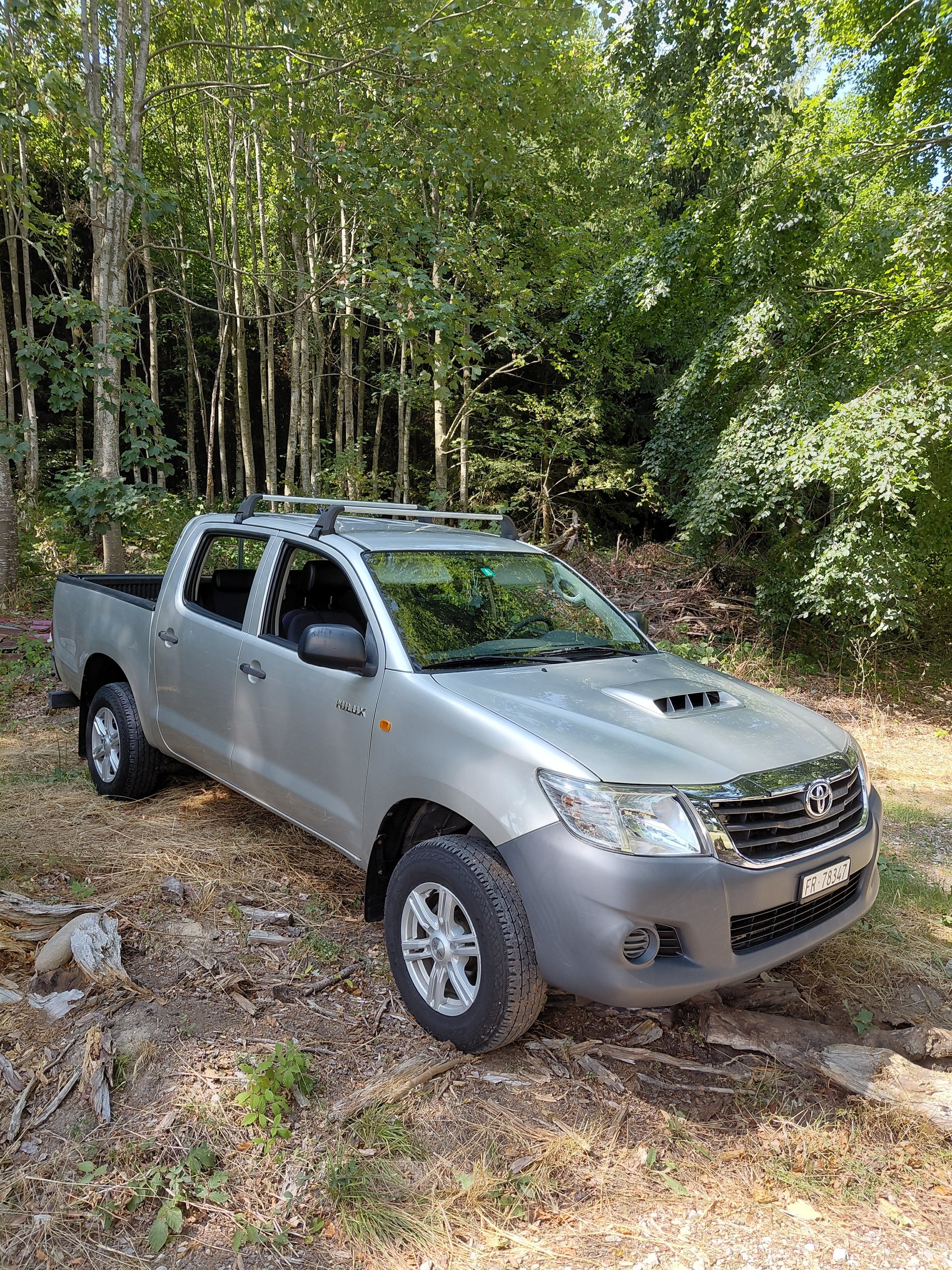 TOYOTA HI-LUX