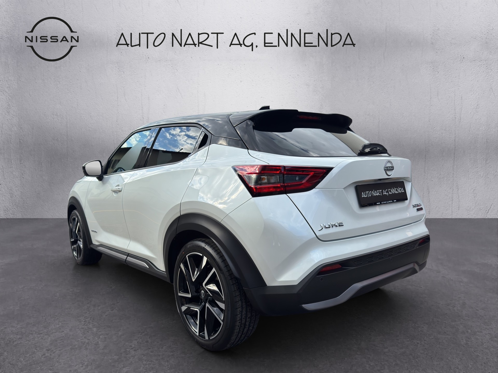 NISSAN Juke 1.6 FHEV N-Design-showroom-element-2