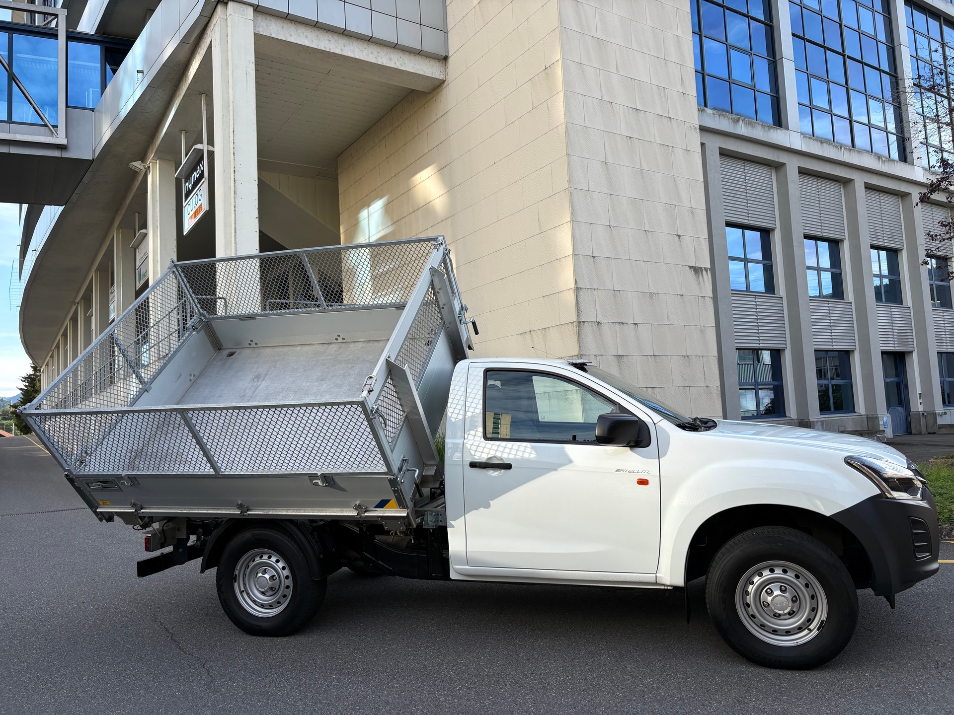 ISUZU D-MAX 1.9 4x4 KIPPER-image-5