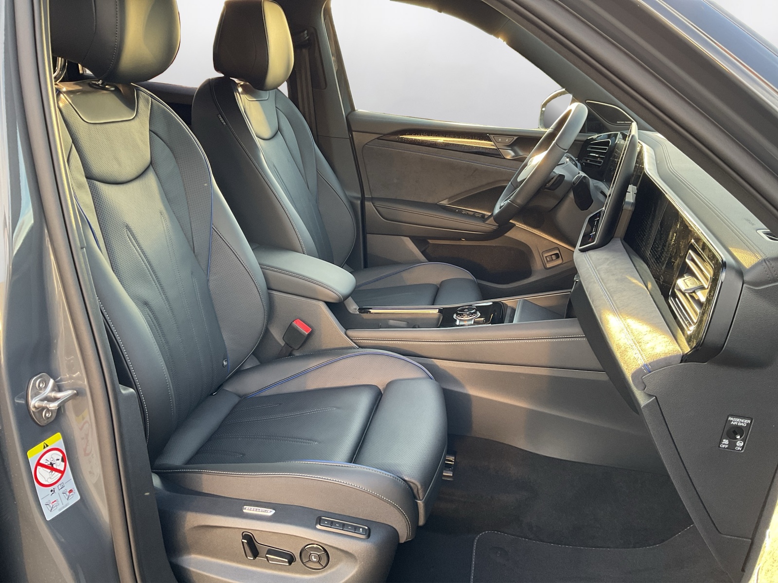 VW Tiguan 2.0 TSI DSG R-Line United 4Motion-image-13