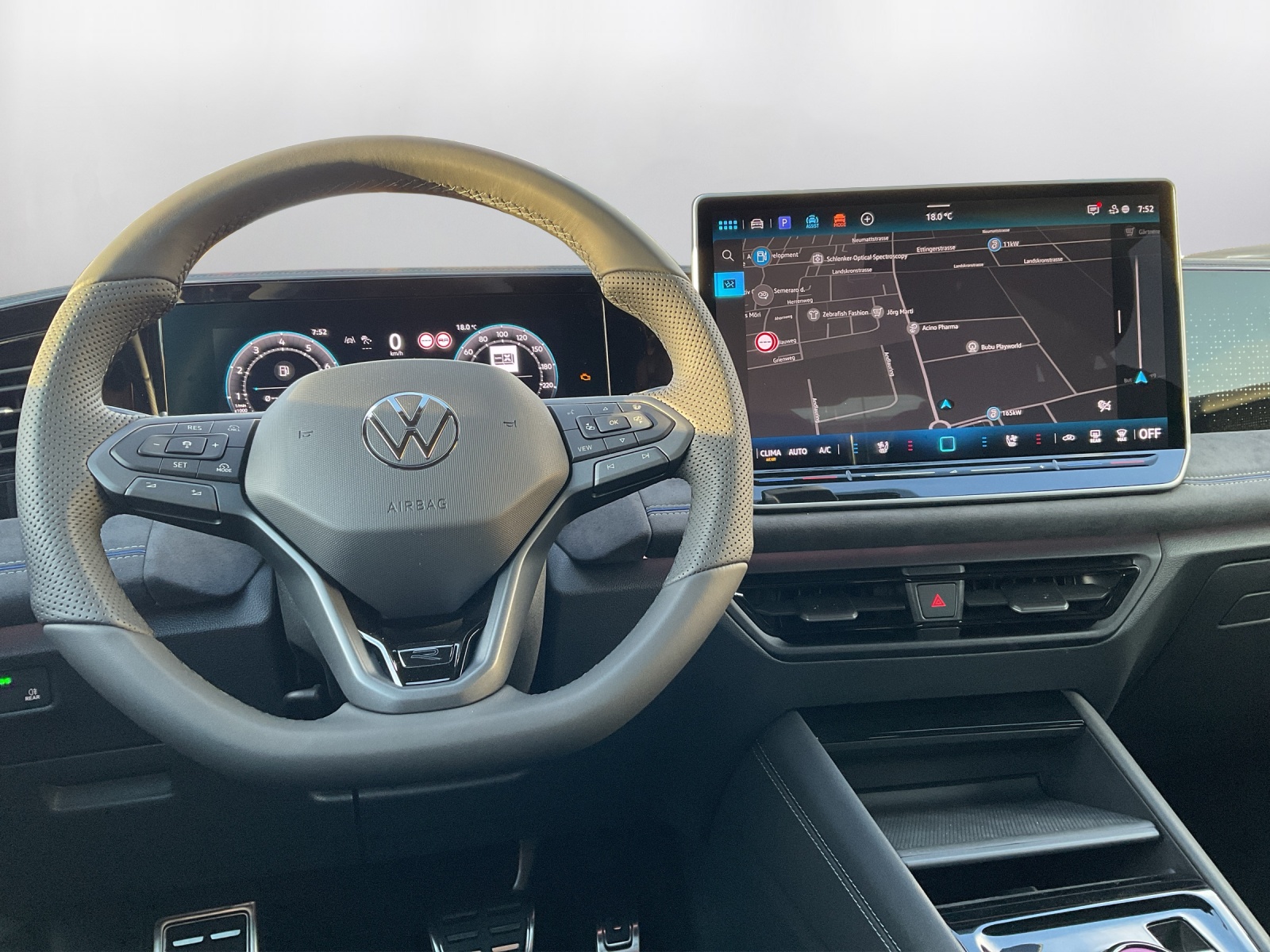 VW Tiguan 2.0 TSI DSG R-Line United 4Motion-image-6