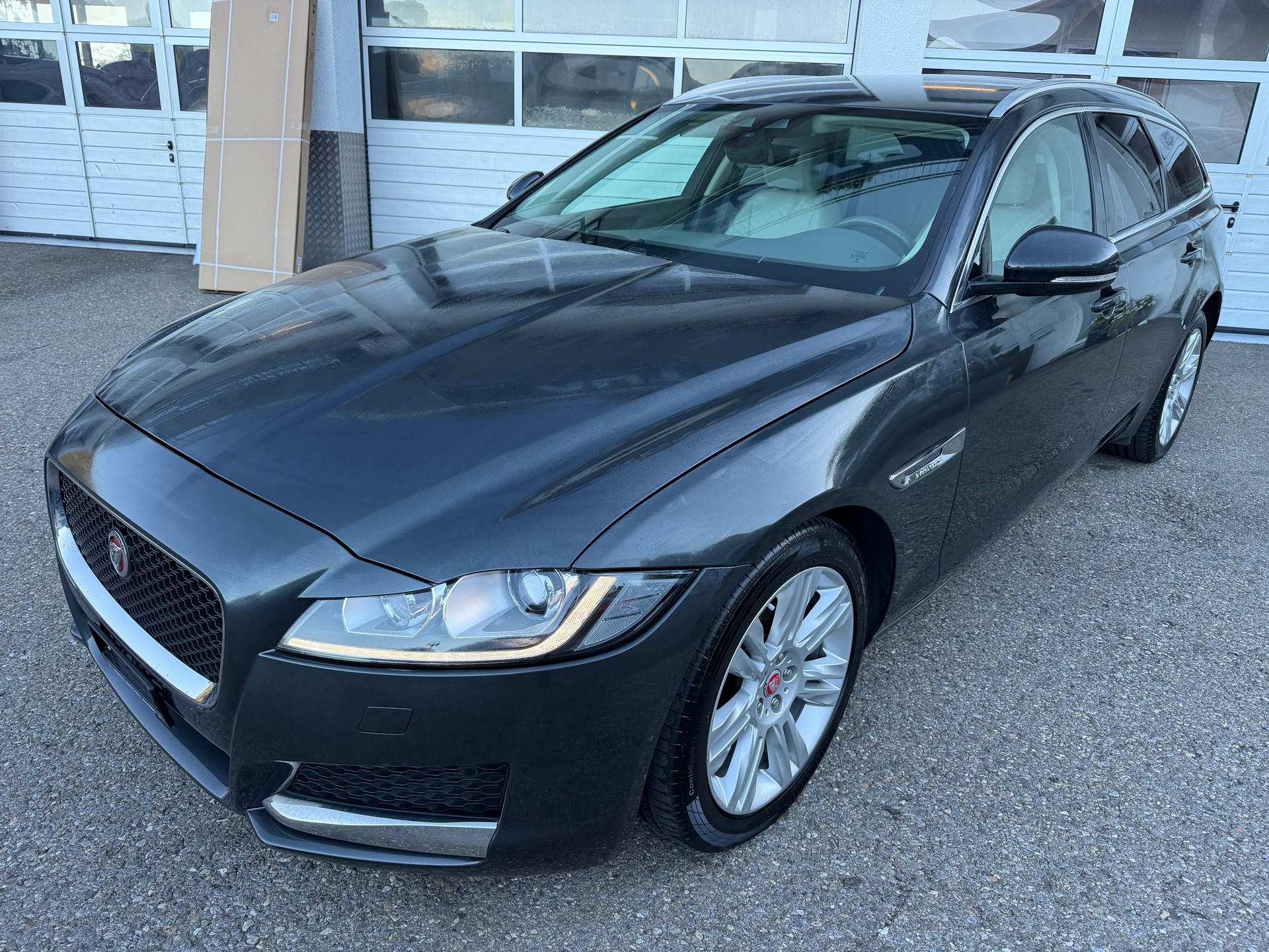 JAGUAR XF Sportbrake 25d Portfolio AWD Automatic