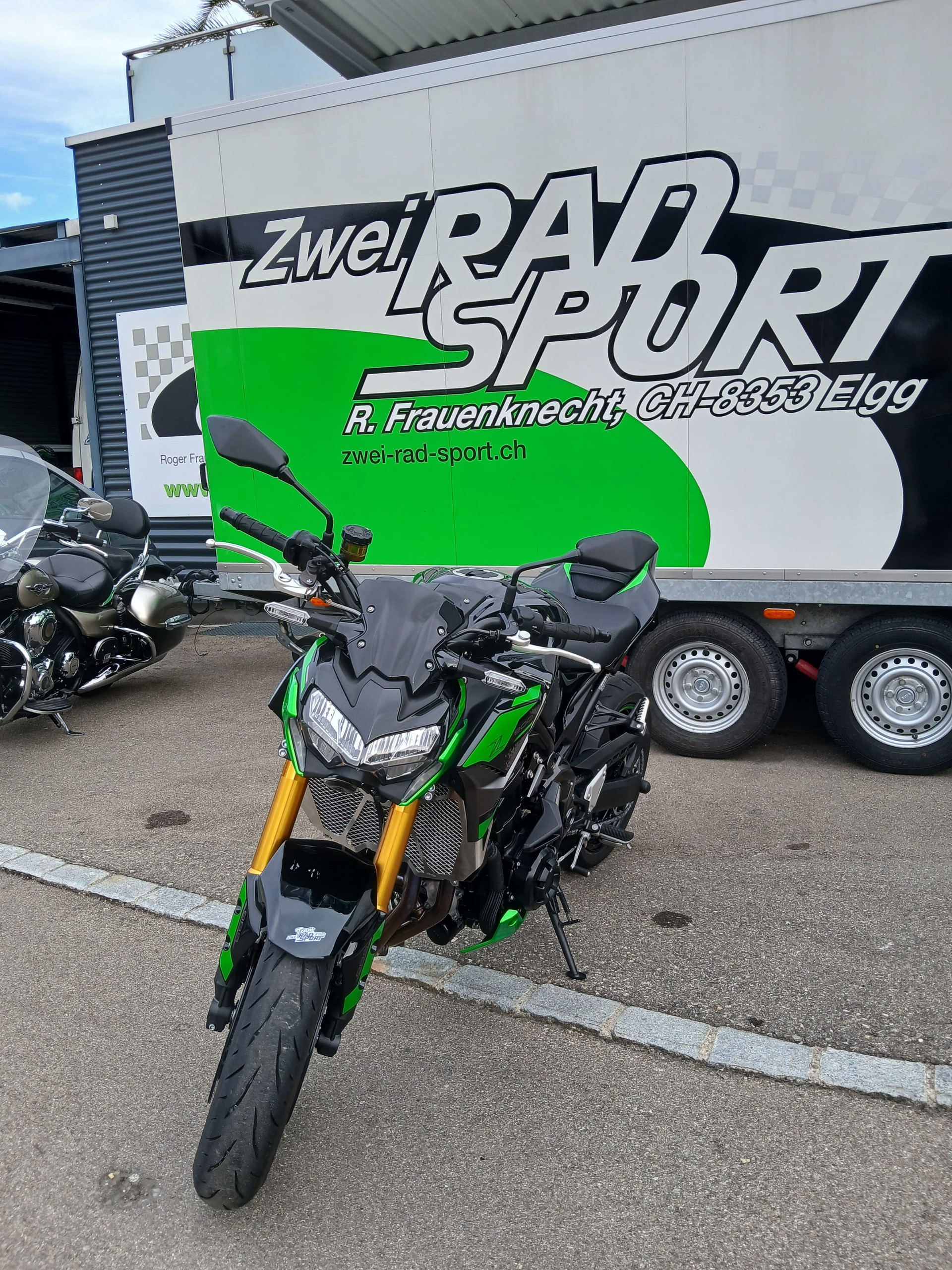 KAWASAKI Z 900-image-4
