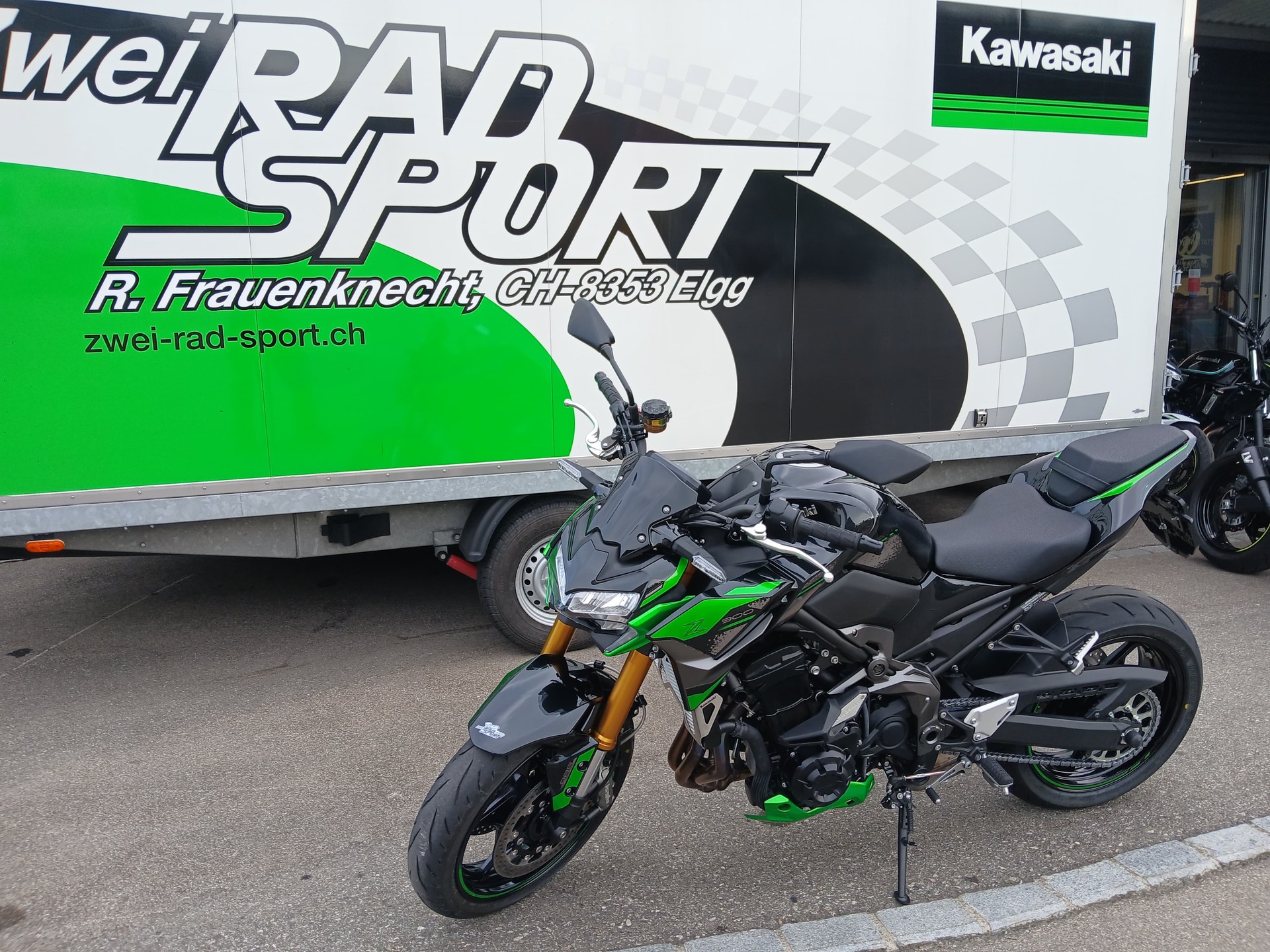 KAWASAKI Z 900-image-6
