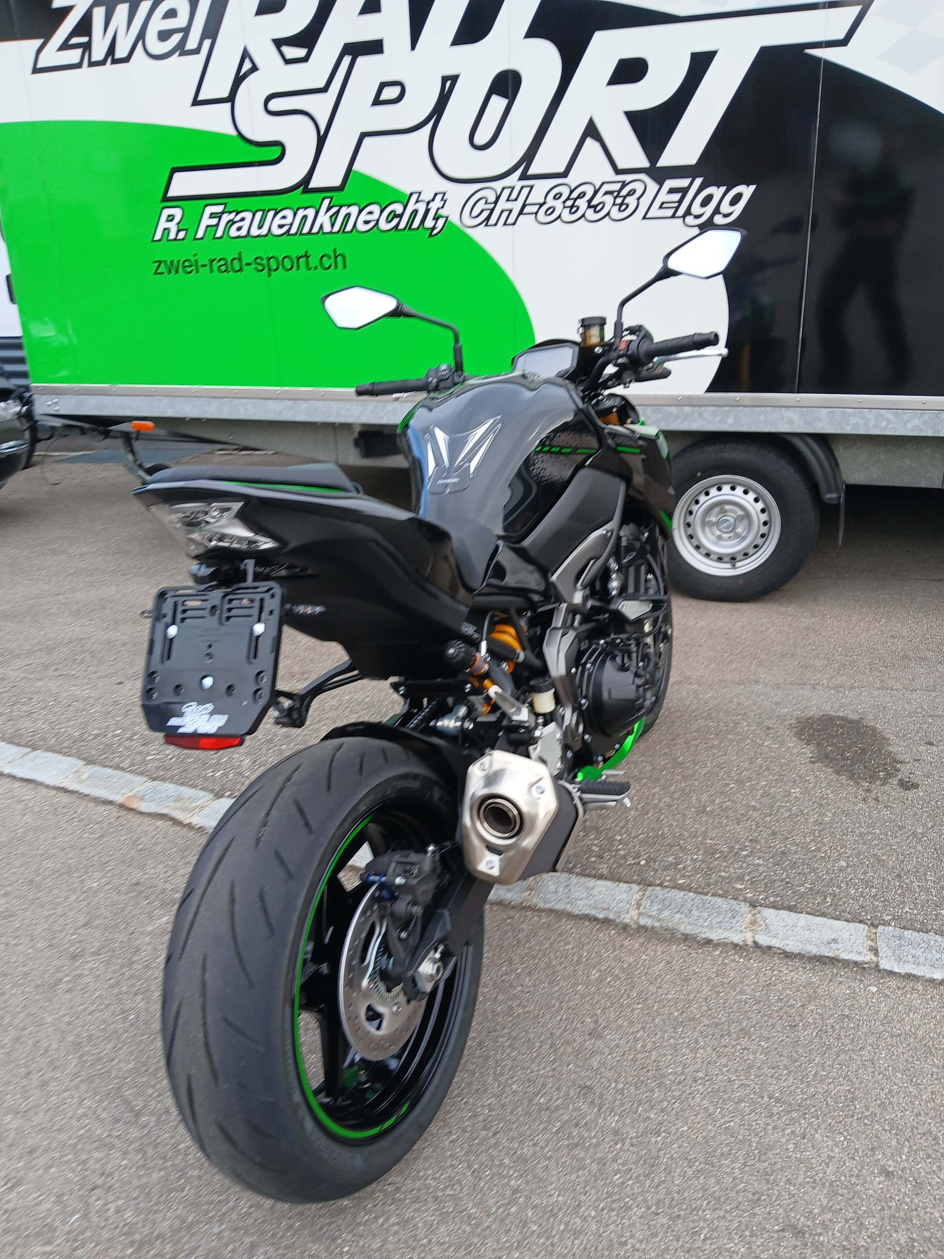 KAWASAKI Z 900-image-7