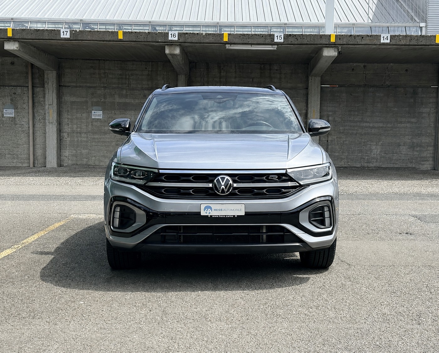 VW T-Roc 2.0 TSI Black Style R-Line DSG 4Motion-showroom-element-1