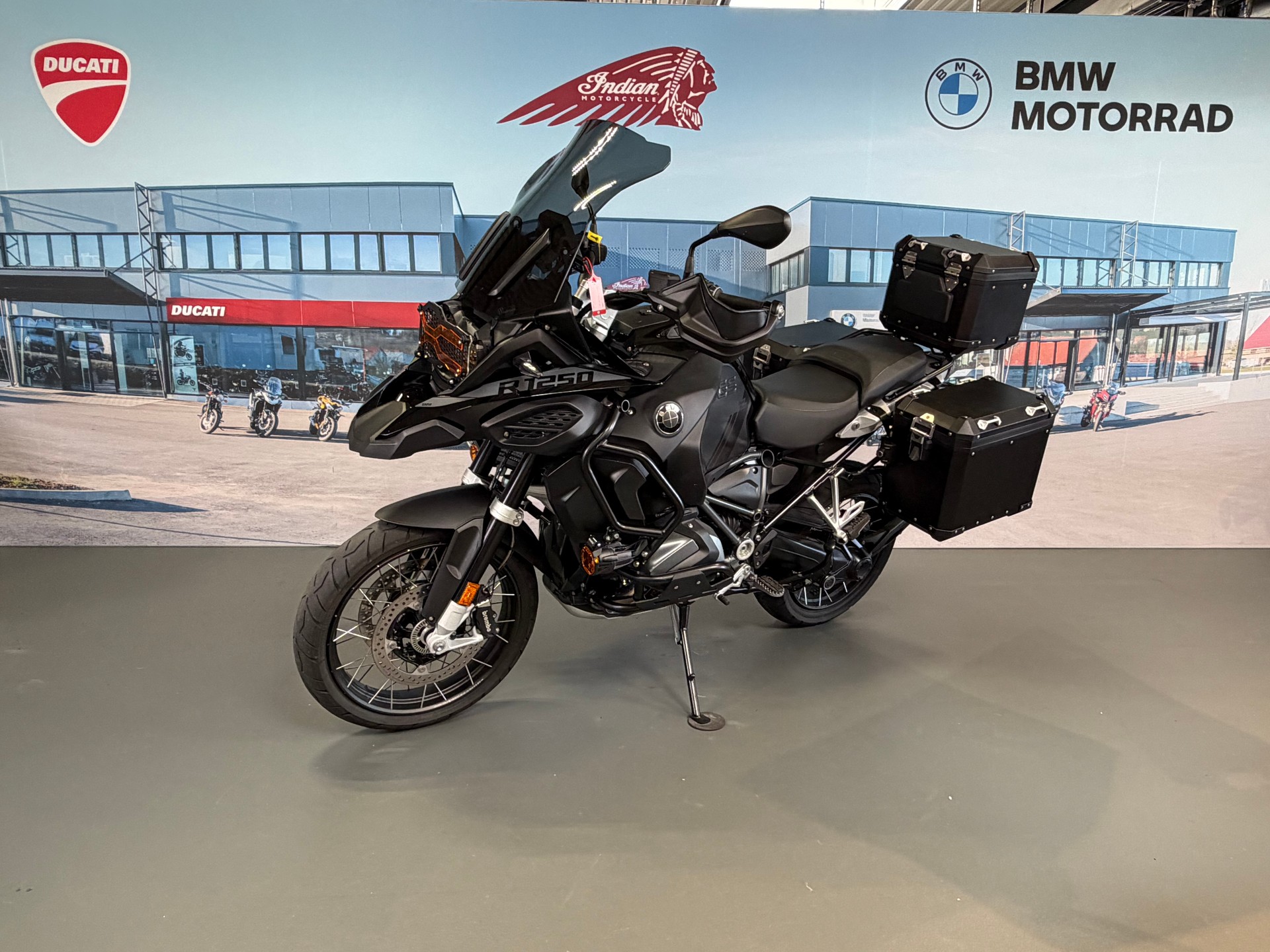 BMW R 1250 GS Adventure-image-2