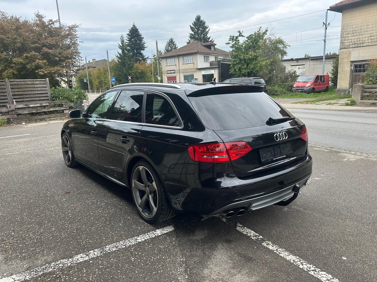 AUDI S4 Avant 3.0 TFSI quattro S-tronic-showroom-element-3