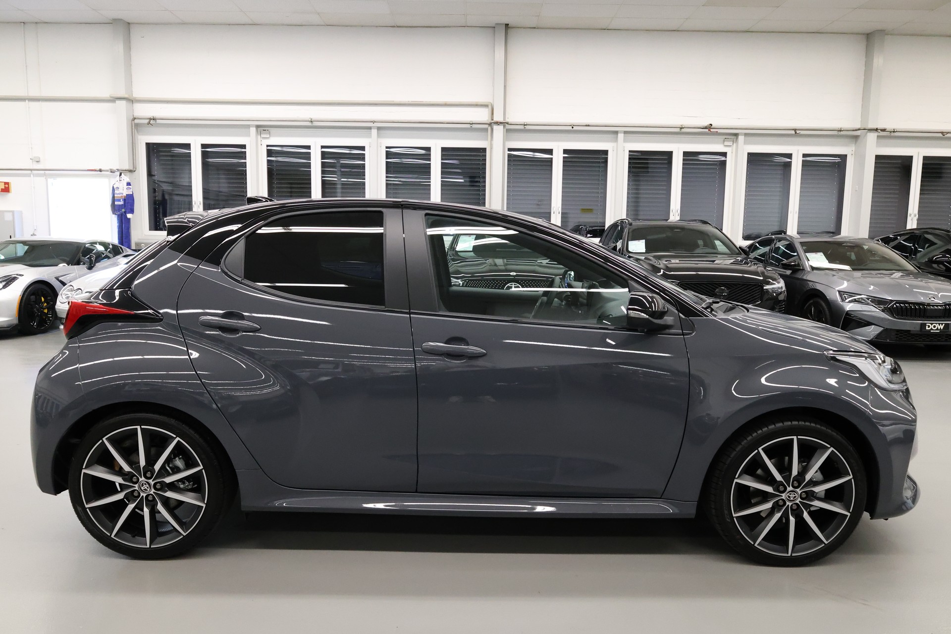 TOYOTA Yaris 1.5 VVT-i HSD GR Sport-image-8