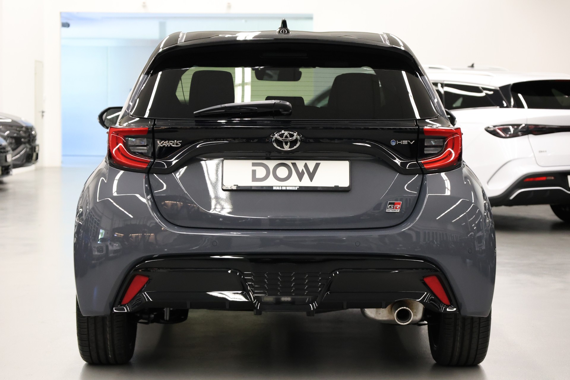 TOYOTA Yaris 1.5 VVT-i HSD GR Sport-image-10