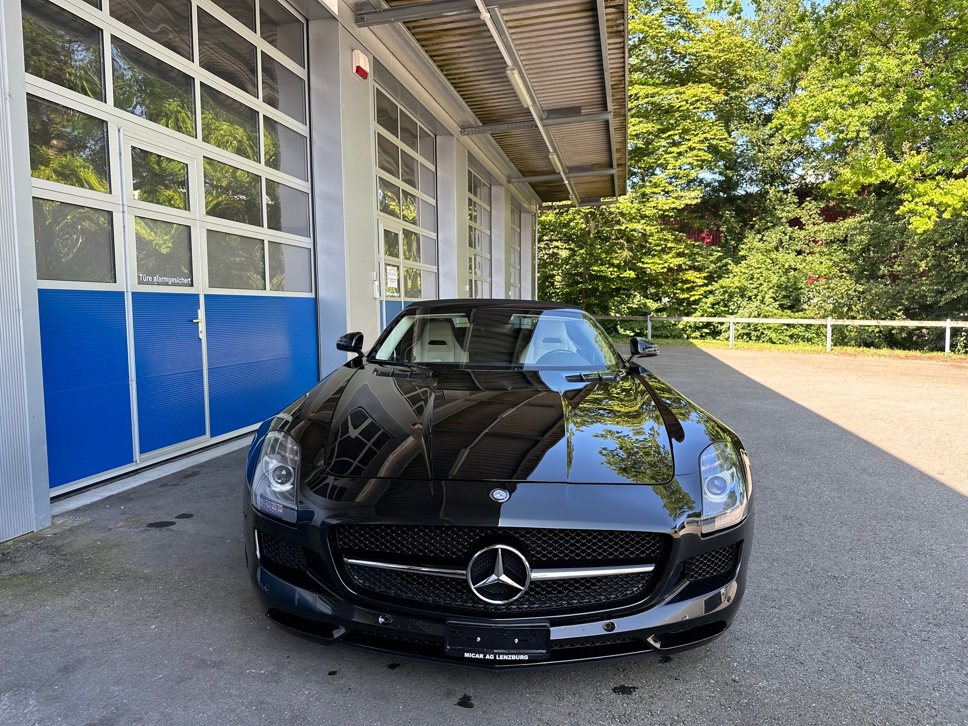 MERCEDES-BENZ SLS 63 AMG GT Roadster-image-2