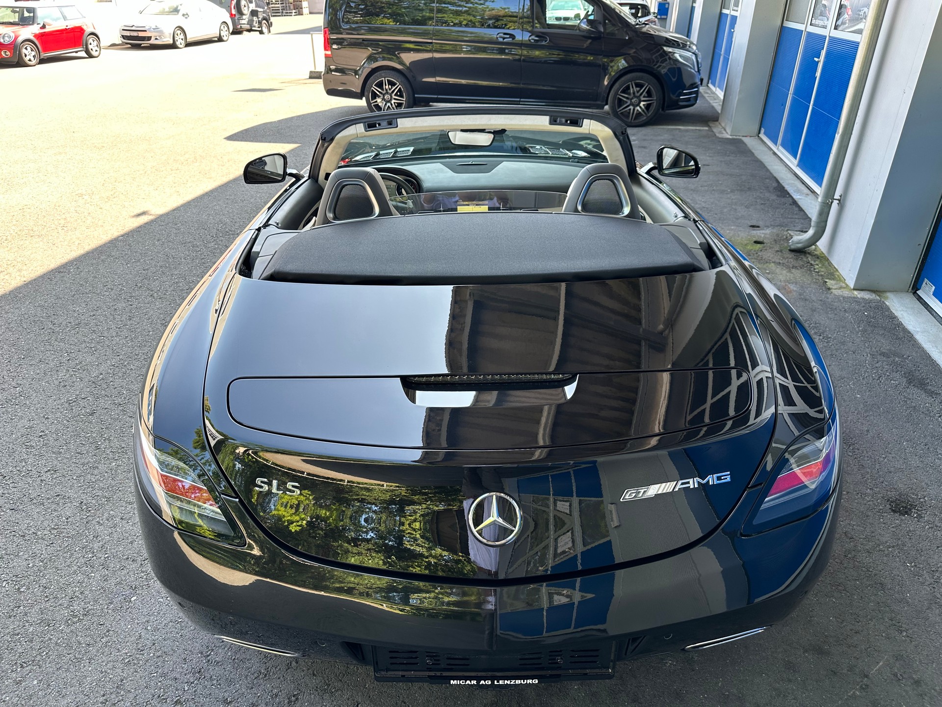 MERCEDES-BENZ SLS 63 AMG GT Roadster-image-5