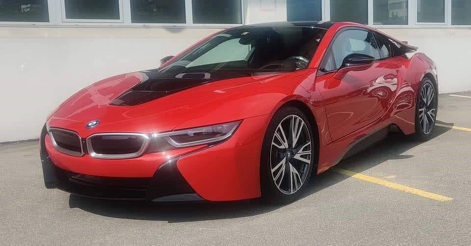 BMW i8 Coupé-image-1