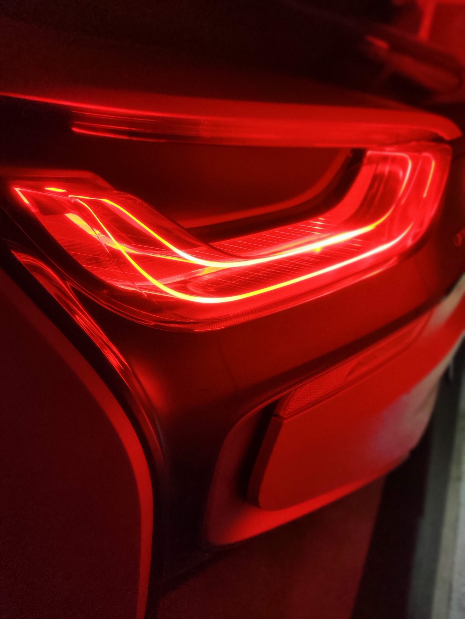 BMW i8 Coupé-image-13