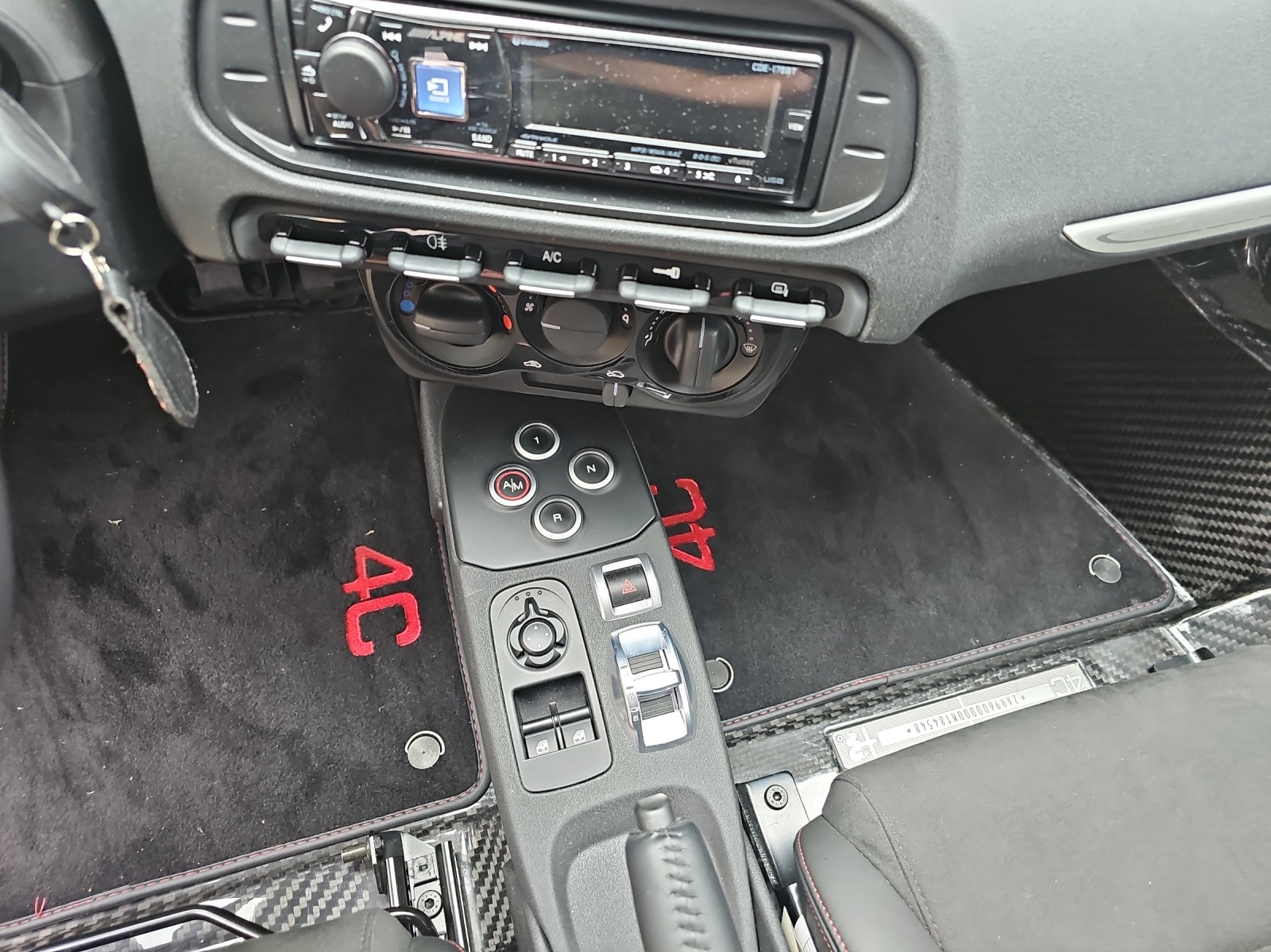 ALFA ROMEO 4C 1750 TBi TCT-image-11
