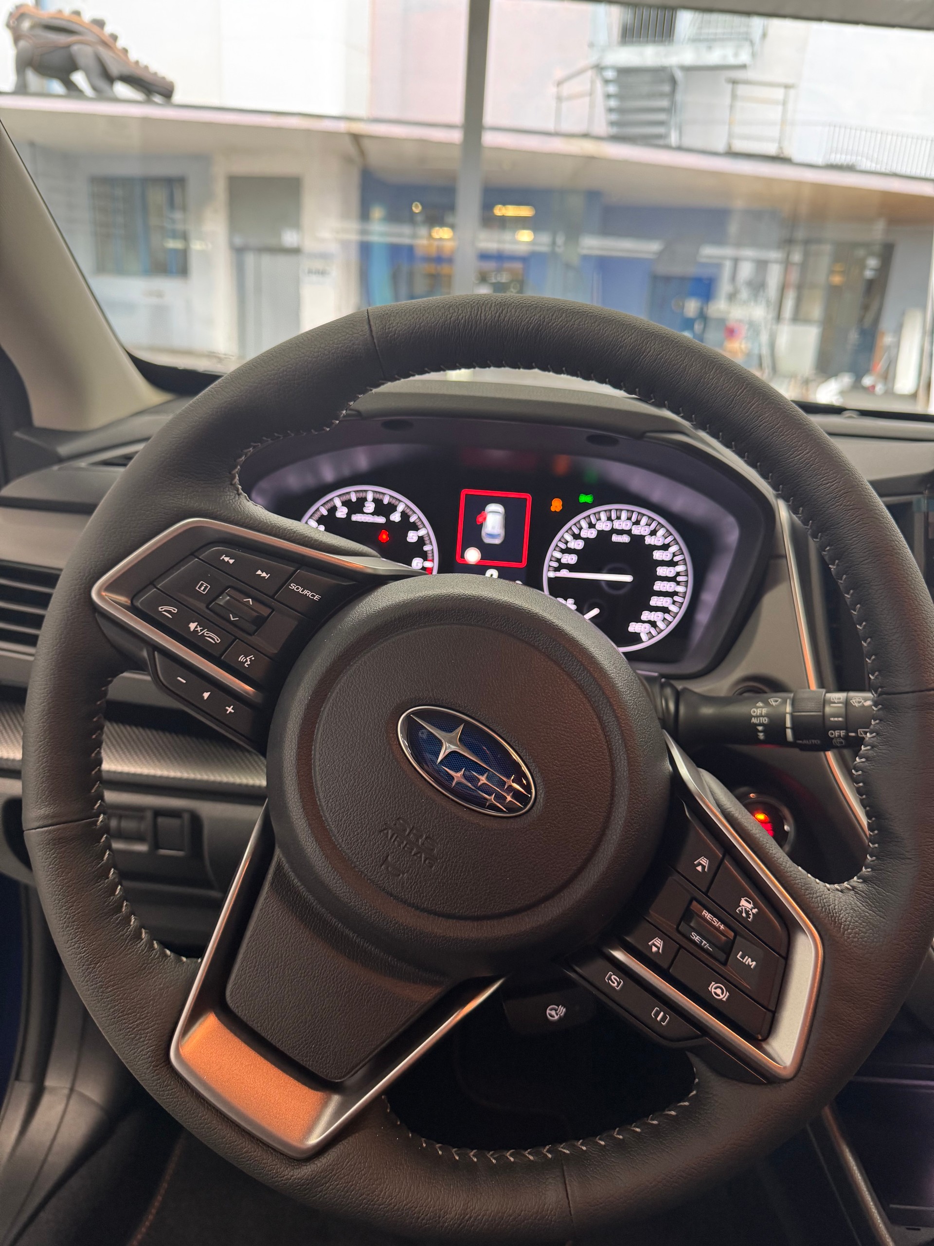 SUBARU Crosstrek 2.0 e-Boxer Passion AWD Lineartronic-image-11