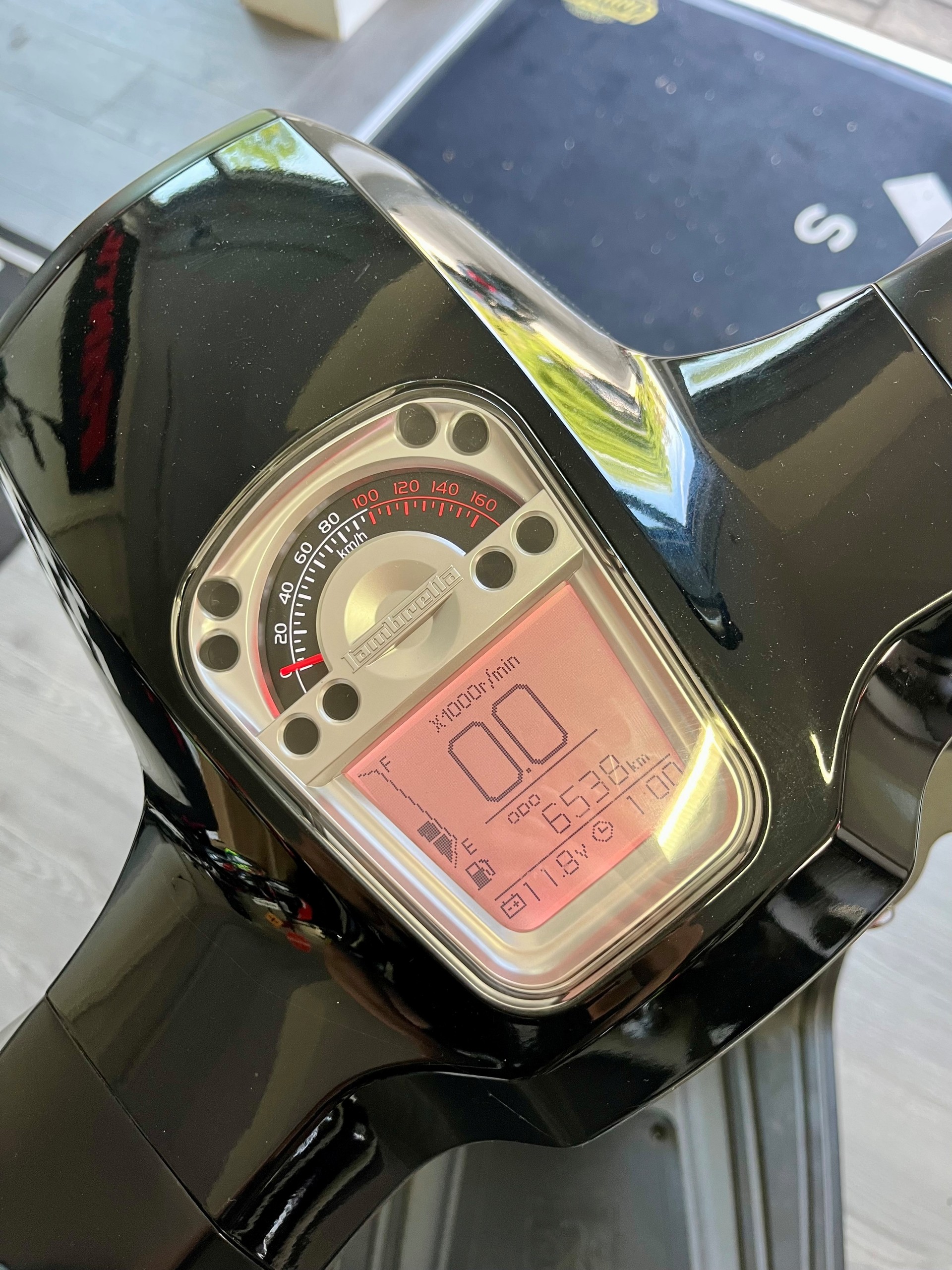 LAMBRETTA V 125 Special Fix Fender Pirelli Edition - GRATIS LIEFERUNG*-image-4