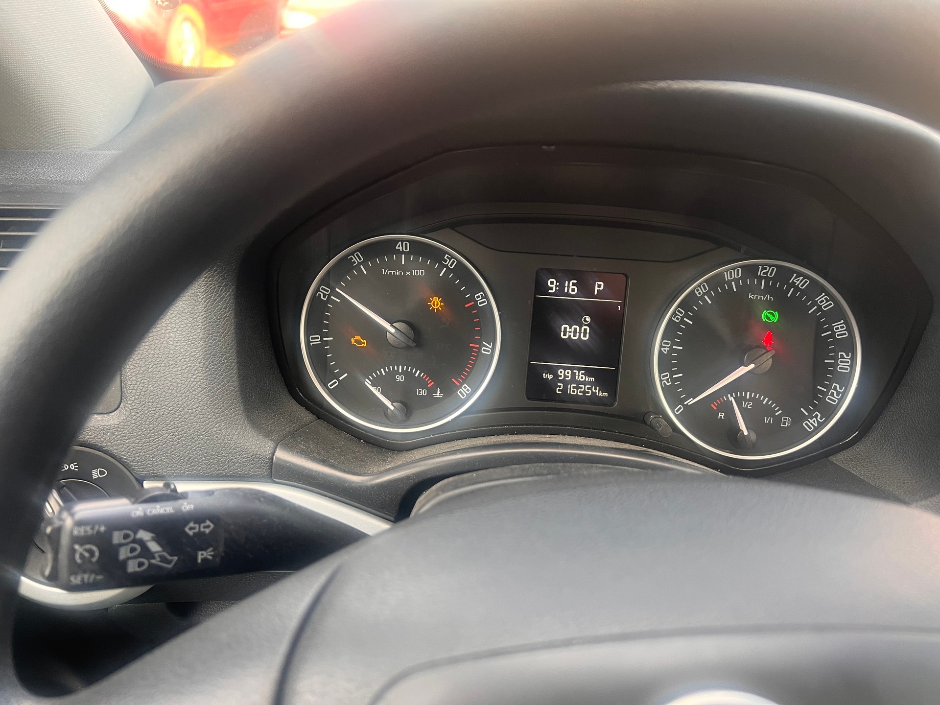 SKODA Octavia Combi 1.4 TSI Ambiente DSG-image-10
