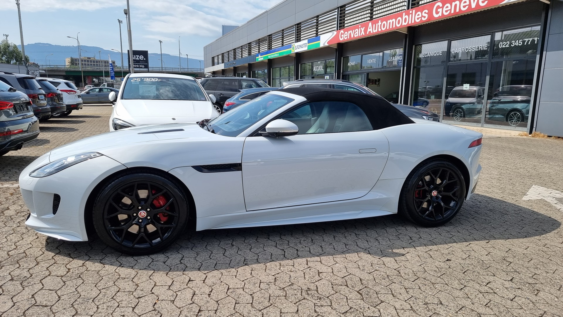 JAGUAR F-Type Convertible 3.0 V6 S/C-showroom-element-1