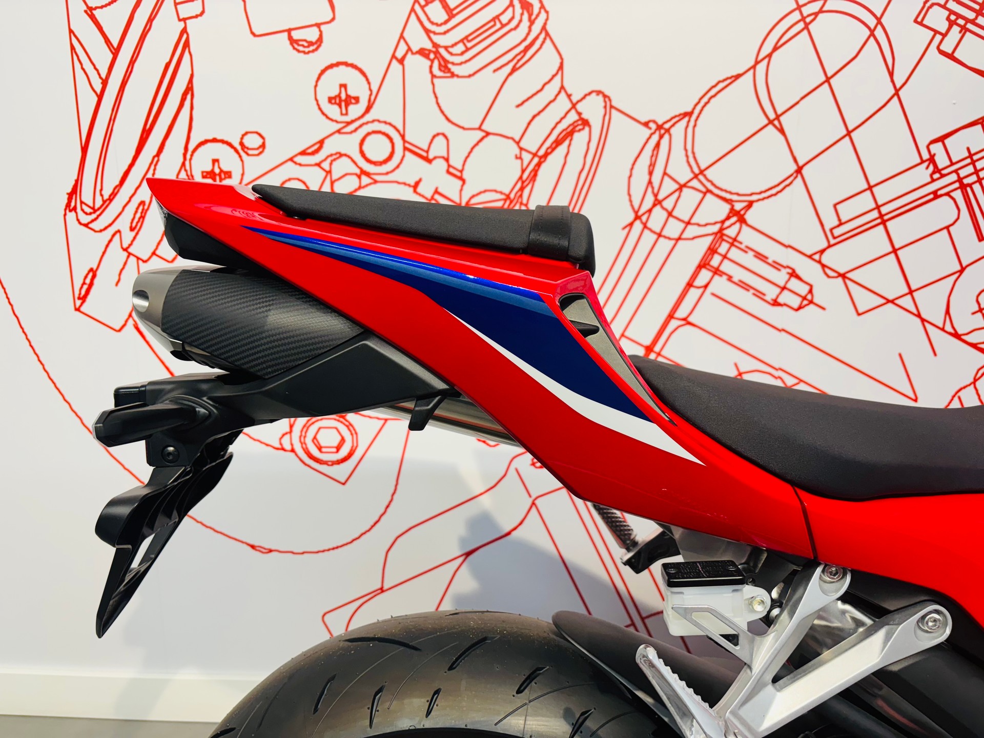 HONDA CBR 600 RR-image-6