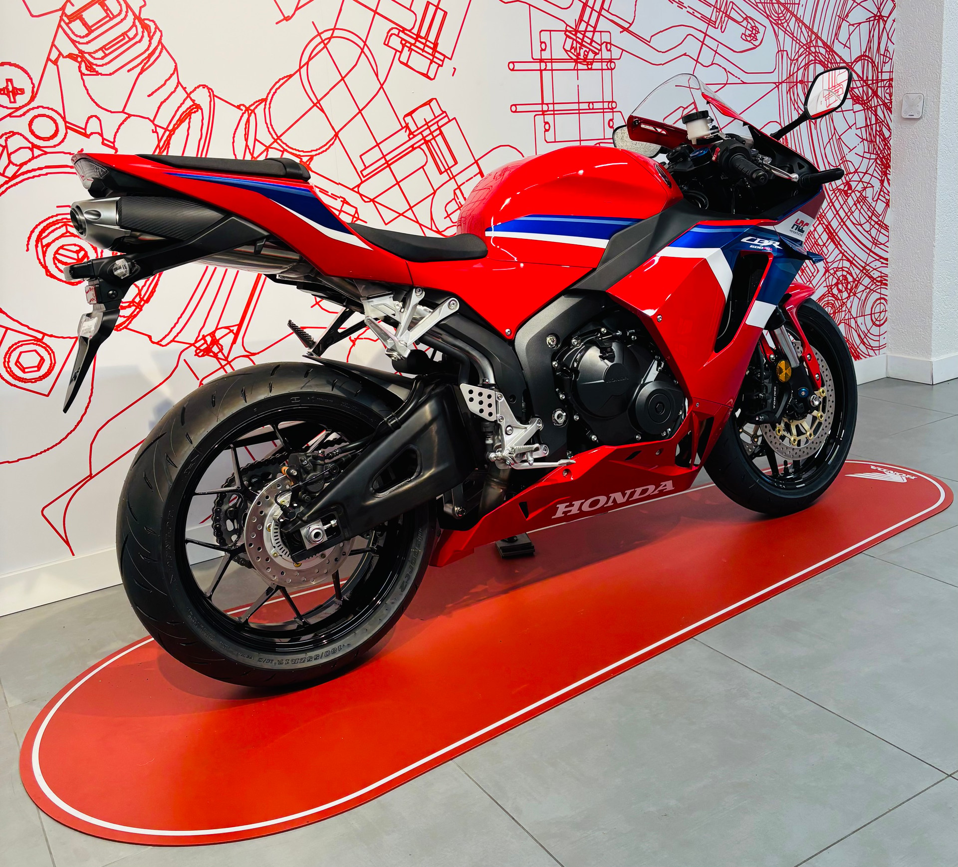 HONDA CBR 600 RR-image-3