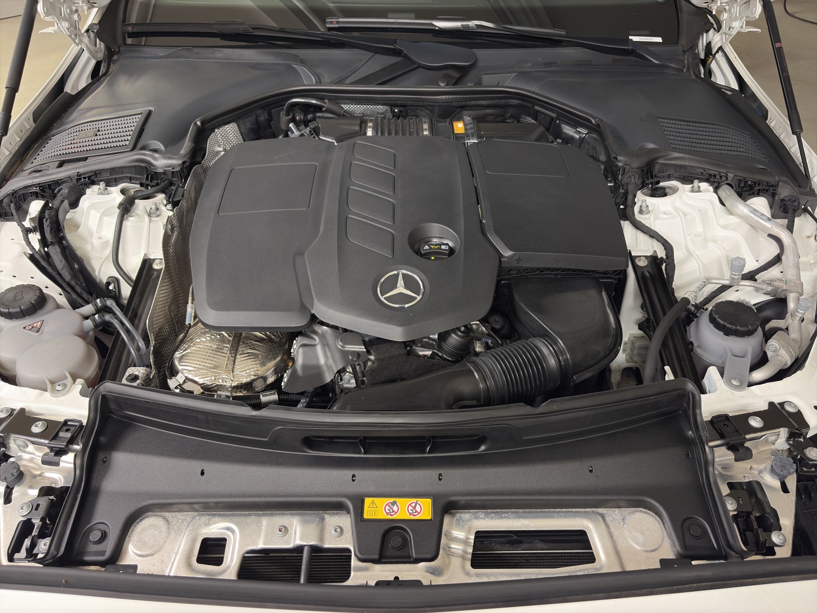 MERCEDES-BENZ C 220 d T 4M Avantgarde-image-19