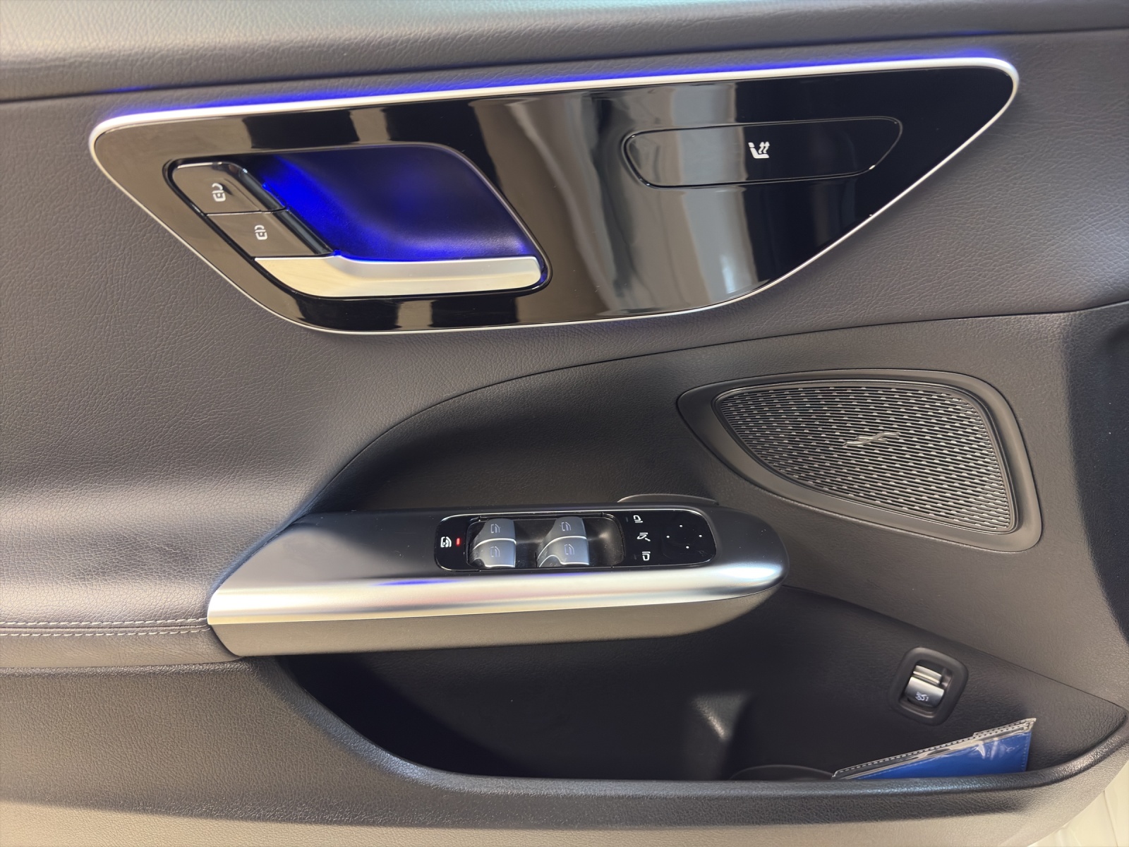 MERCEDES-BENZ C 220 d T 4M Avantgarde-image-8