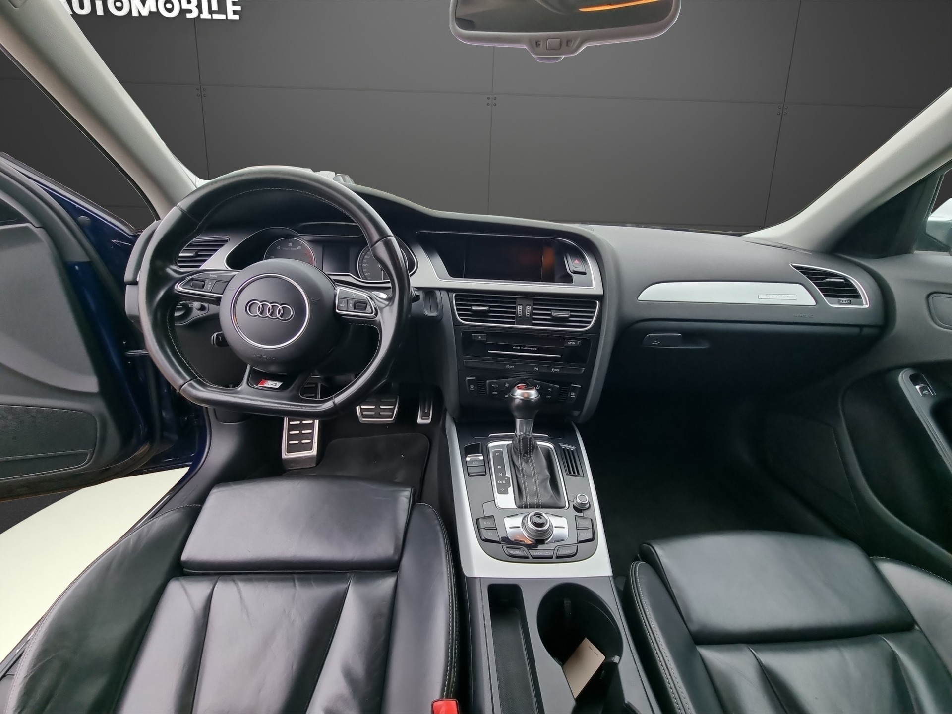 AUDI S4-image-8