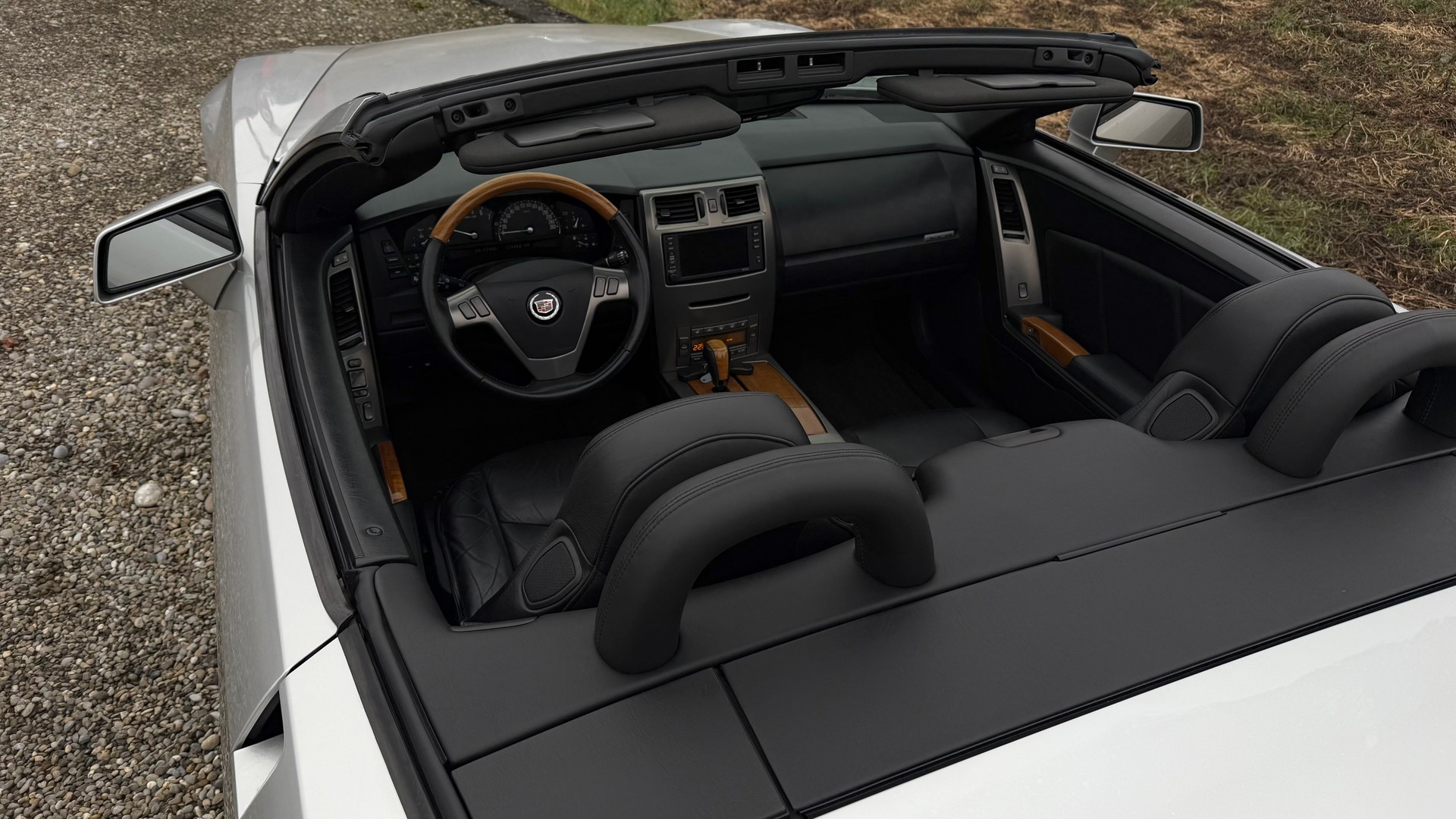 CADILLAC XLR 4.6 32V-image-8