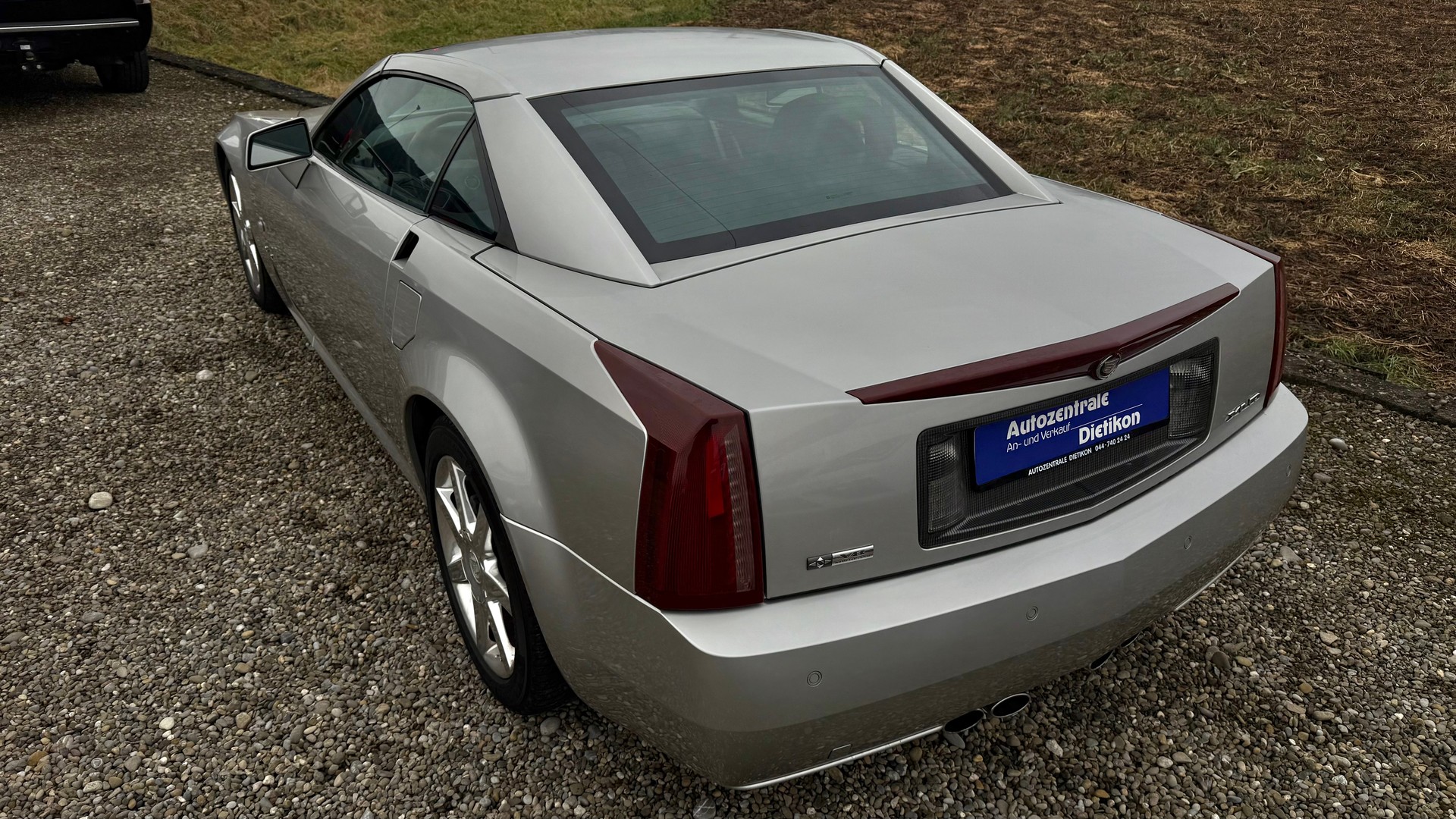 CADILLAC XLR 4.6 32V-image-12