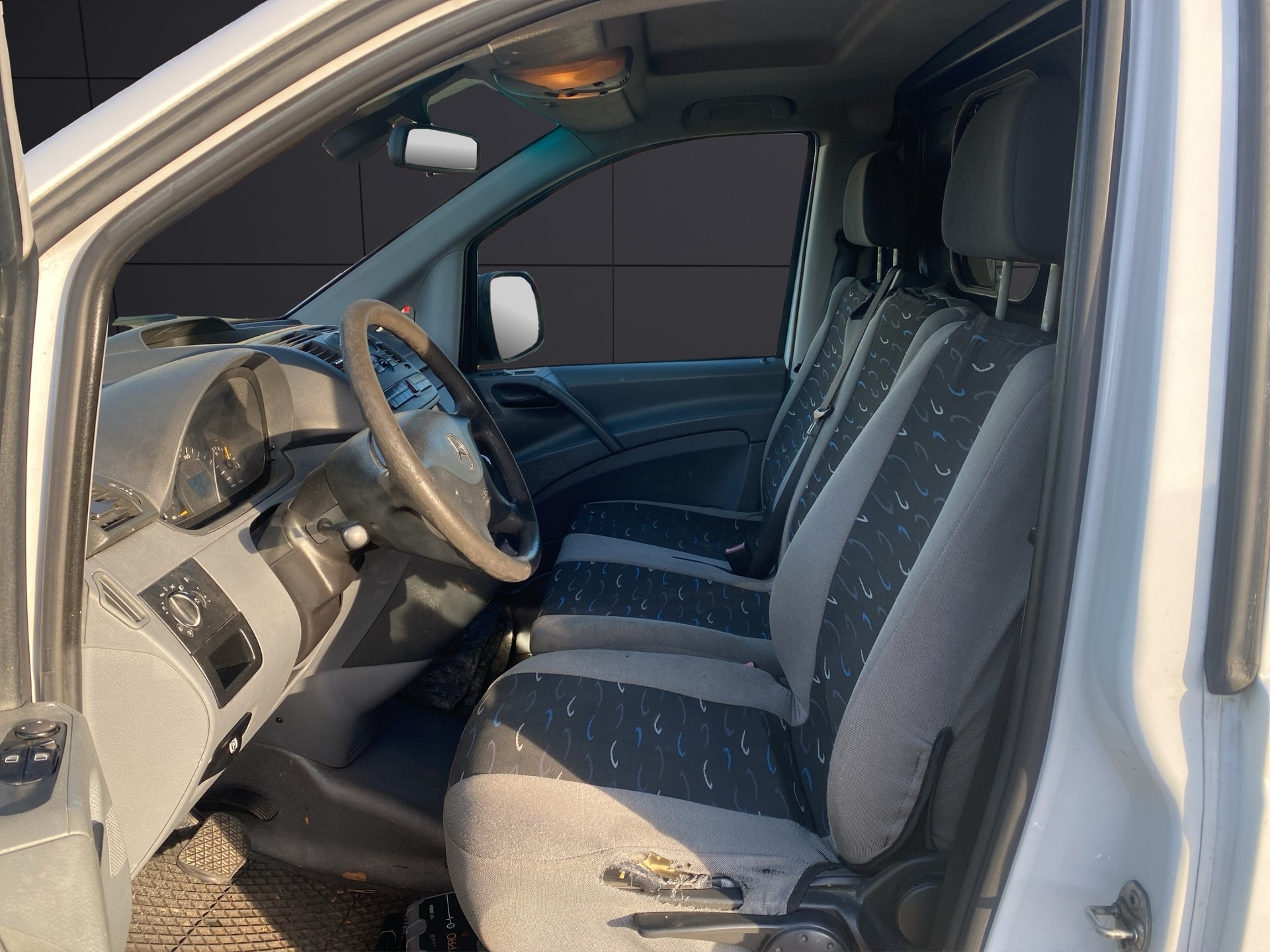 MERCEDES-BENZ Vito 111 CDI L-image-9