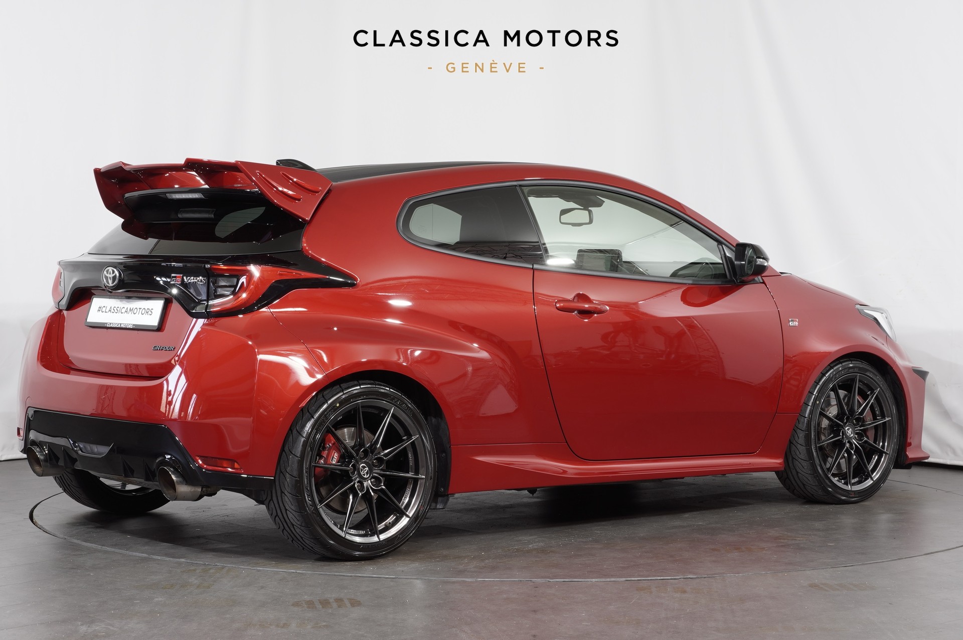 TOYOTA Yaris 1.6 GR Sport-showroom-element-3