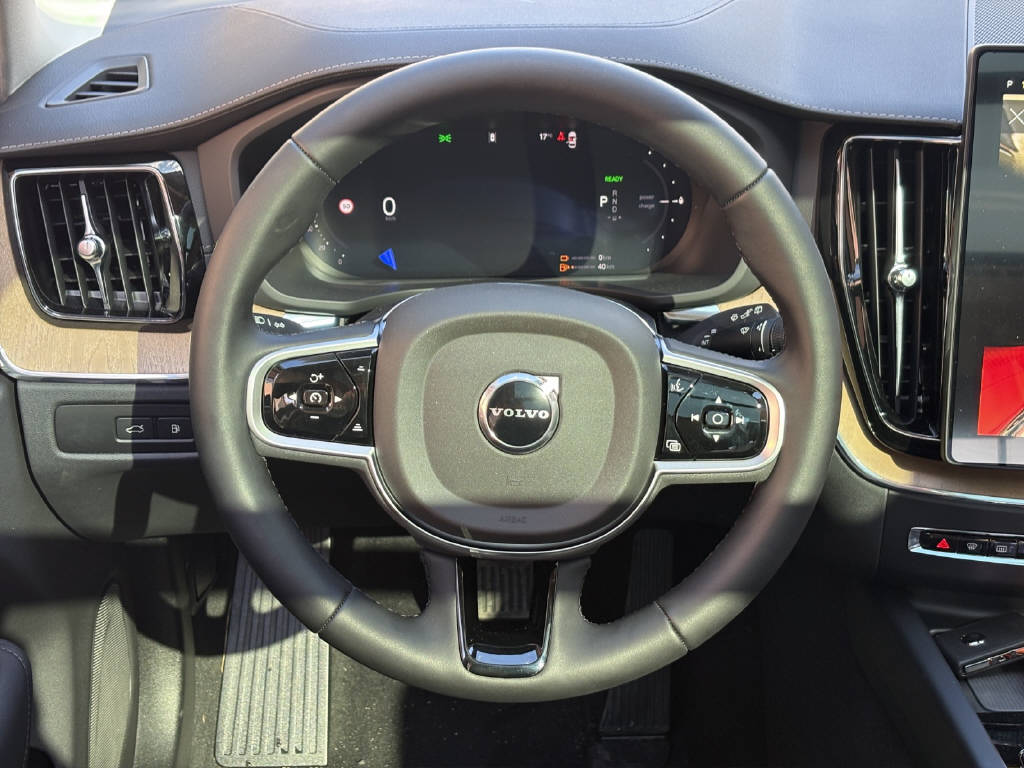 VOLVO XC60 2.0 T8 TE Ultra Dark eAWD-image-9