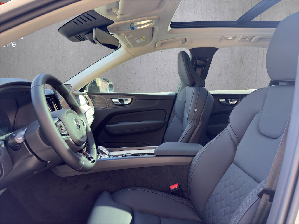 VOLVO XC60 2.0 T8 TE Ultra Dark eAWD-image-7