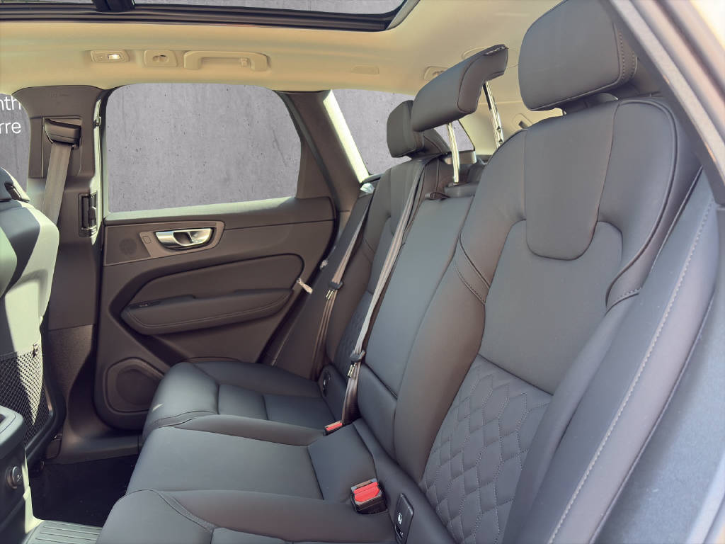 VOLVO XC60 2.0 T8 TE Ultra Dark eAWD-image-12