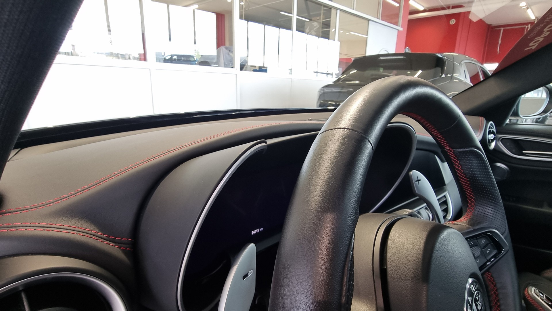 ALFA ROMEO Giulia 2.0 Q4 Competizione Sky-image-12