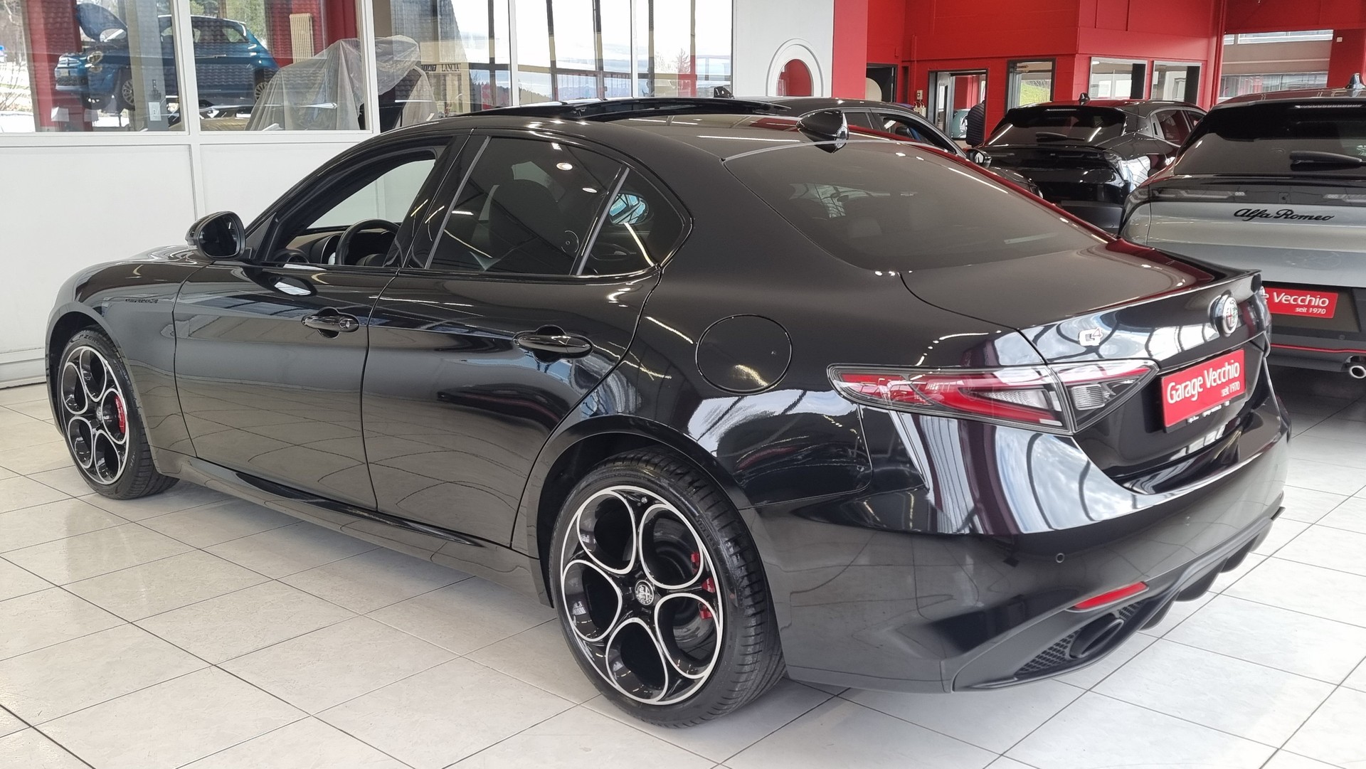 ALFA ROMEO Giulia 2.0 Q4 Competizione Sky-showroom-element-3