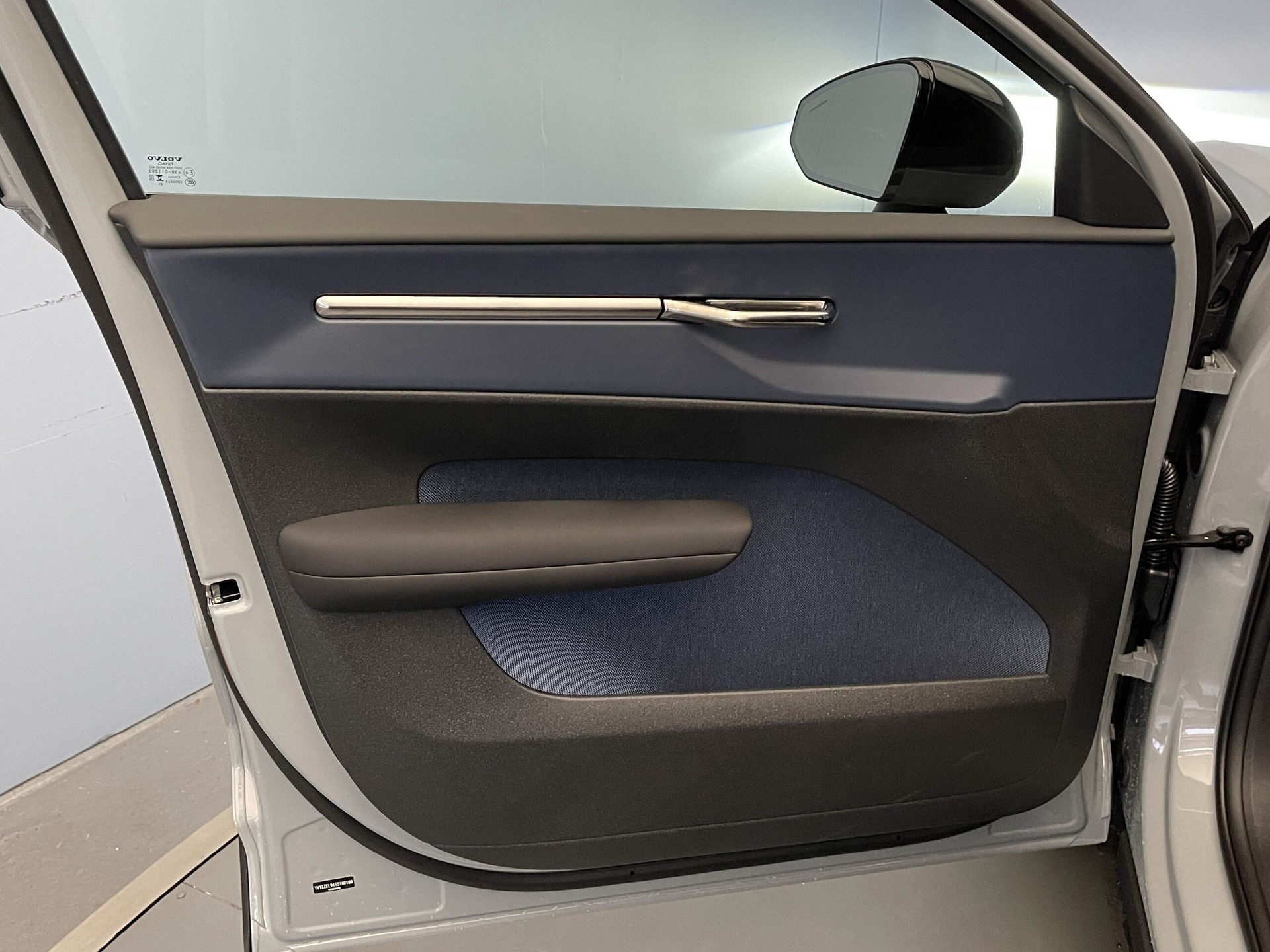 VOLVO EX30 E60 Plus-image-9