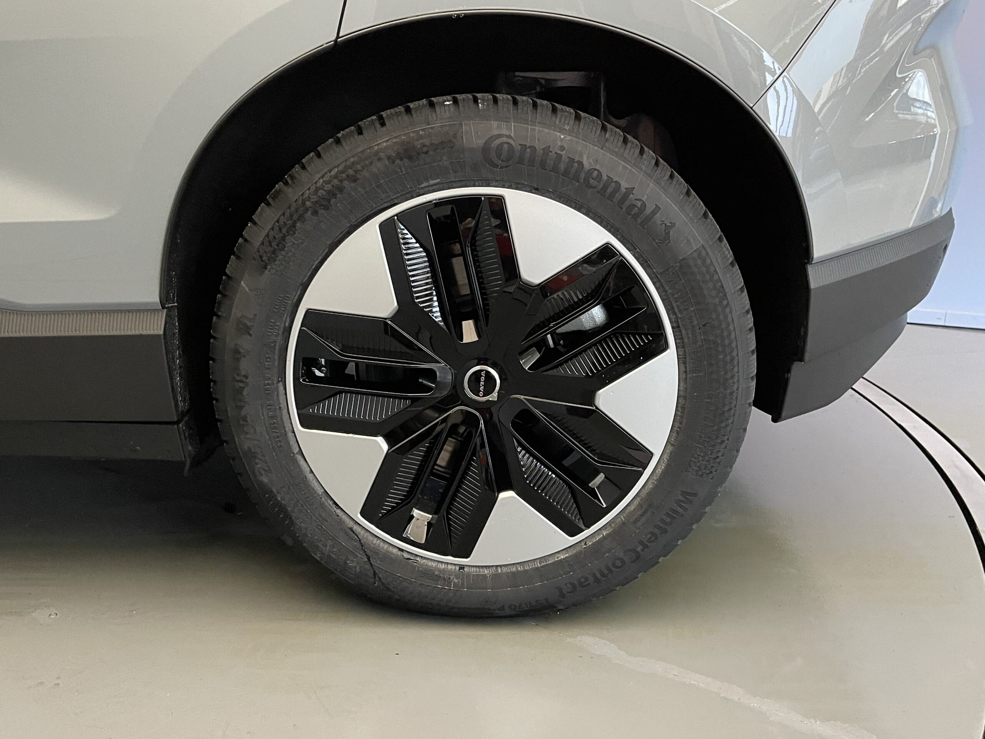 VOLVO EX30 E60 Plus-image-5