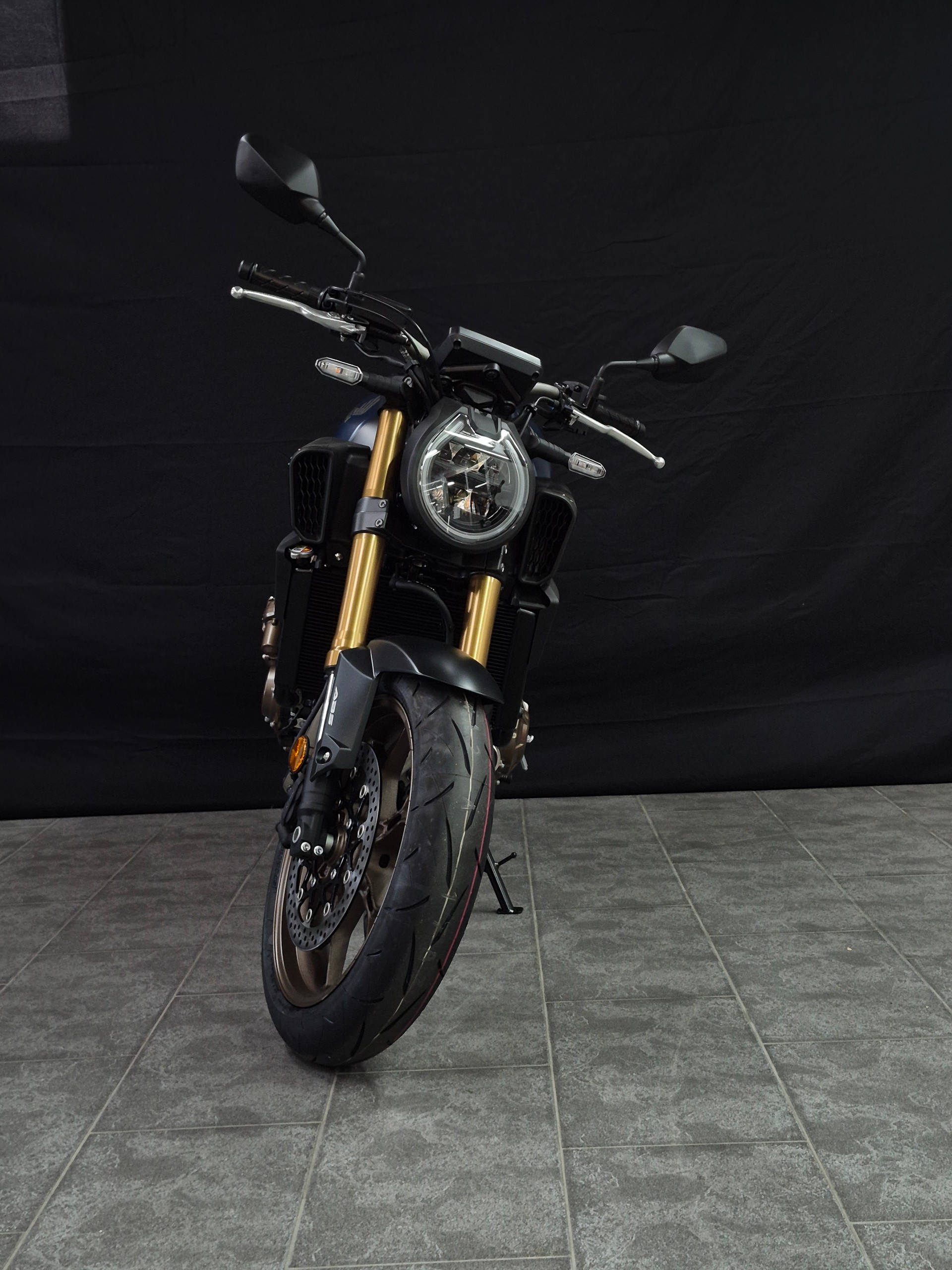 HONDA CB 650 R E-Clutch-image-12